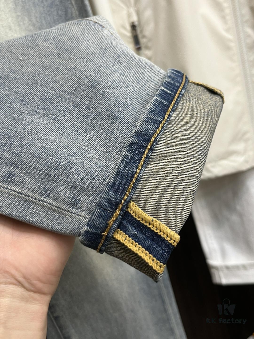 Exclusive New Arrival 🔥 Cross Heart Men's Fashion Casual Jeans, High-End European Style Original Stock Pants, Trendy and Comfortable, Breathable Fabric with Impeccable Details, Brand-Inspired Design Concept Exuding Premium Quality, Leisure Cut with Excellent Fit