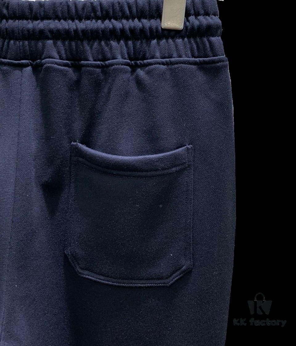 Chrome Hearts New Style Casual Pants, High-End Version! Premium Counter Custom Fabric, Elastic Drawstring Waist Design, Highly Breathable and Comfortable, Impeccable Details, Brand-Inspired Design Concept Reflecting Superior Quality. Soft and Smooth to the Touch! Featuring a Relaxed Cut with an Excellent Fit.