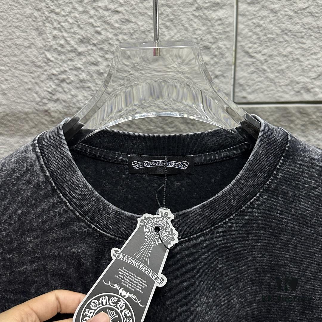 CH* Chrome Hearts* 2025 Spring/Summer New Arrival Distressed Snowflake Wash Vintage Round Neck Short Sleeve T-Shirt with Chest and Back Logo, Horseshoe Print, Custom Fabric Unisex Tee