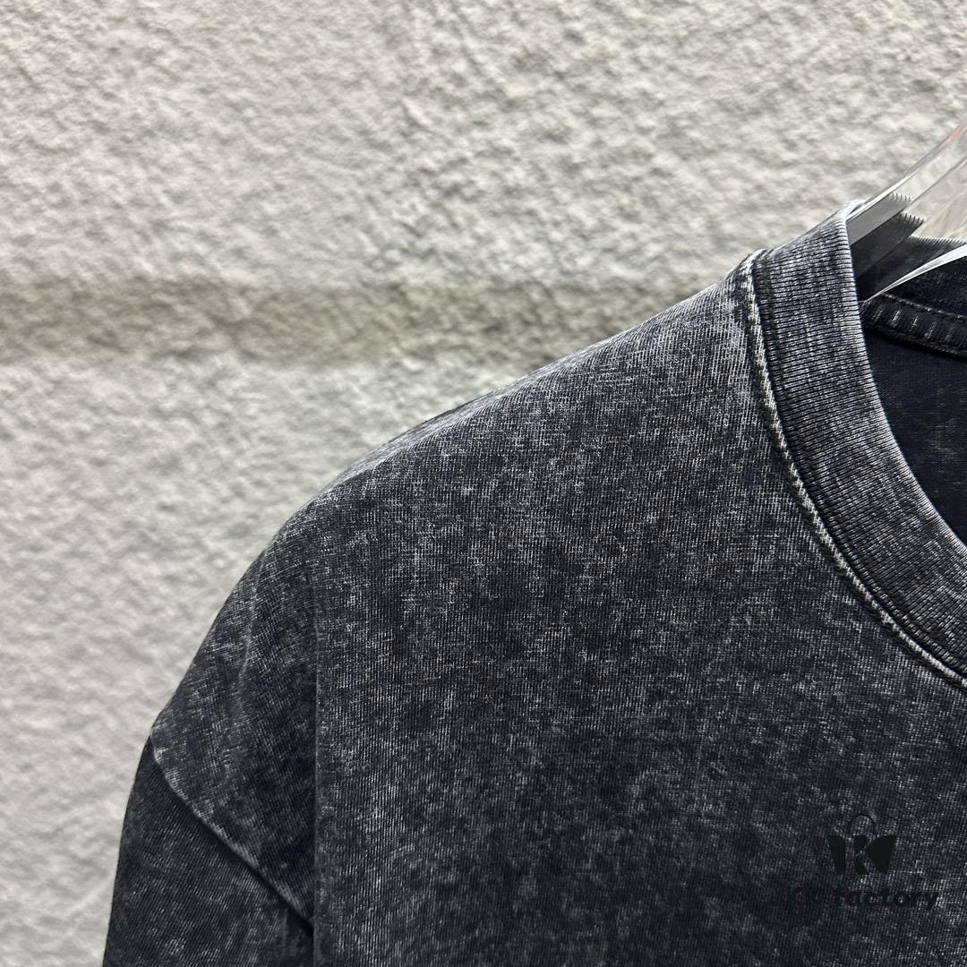 CH* Chrome Hearts* 2025 Spring/Summer New Arrival Distressed Snowflake Wash Vintage Round Neck Short Sleeve T-Shirt with Chest and Back Logo, Horseshoe Print, Custom Fabric Unisex Tee