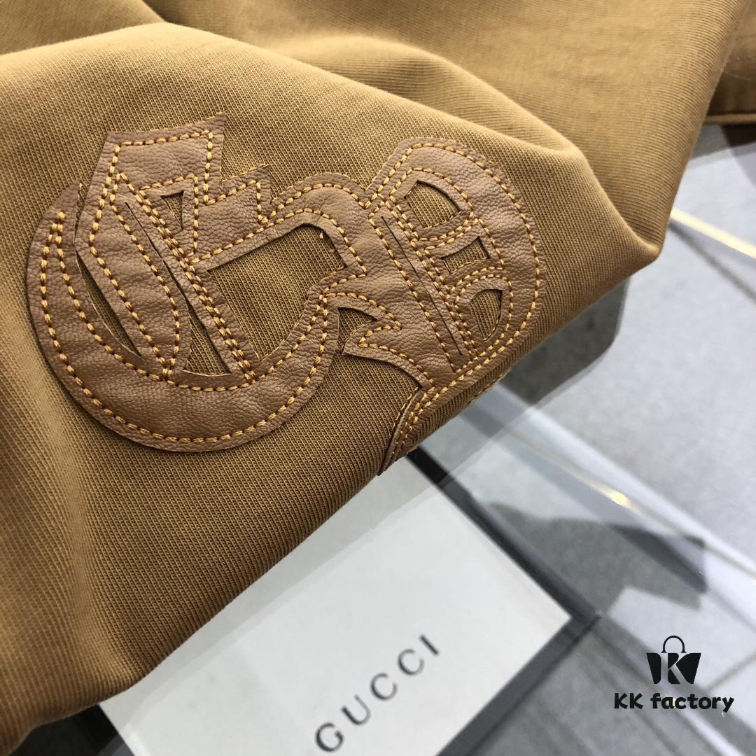 Chrome Hearts 2025 New Heavy Washed Leather Patch Embroidered Short Sleeve T-Shirt △ Original Fabric △ High Version △ Premium Quality Influencer and Celebrity Style △ 320g Heavy Garment Wash Embroidery with Horse Hoof Cross and Graffiti Print △ Extremely Versatile and Stylish △ Full Trims △ Unisex Must-Have Tee