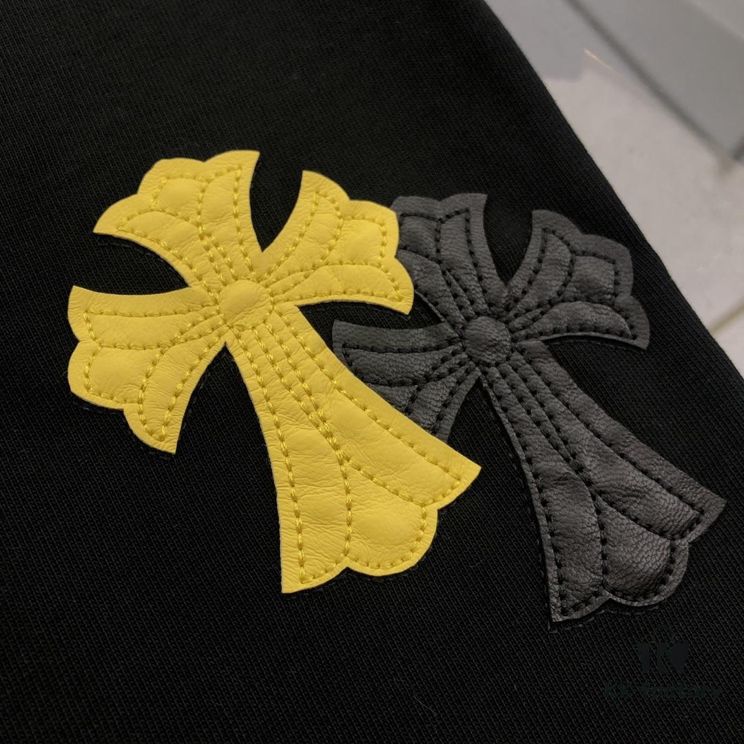 Chrome Hearts 2025 New Heavy Washed Leather Patch Embroidery Short Sleeve T-Shirt △ Original Fabric △ High Version △ Premium Quality Influencer and Celebrity Style △ 320g Garment-Washed Embroidered Horse Hoof Cross Graffiti Print △ Super Versatile and Stylish △ Full Trims △ Unisex Must-Have Tee