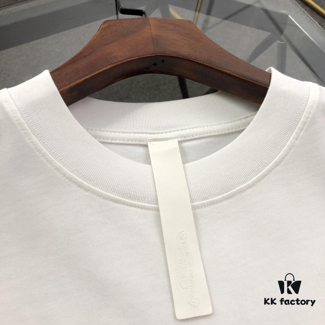 Chrome Hearts 2025 New Graffiti Print Short Sleeve T-Shirt △ Original Fabric △ High Version △ Premium Quality Influencer & Celebrity Style △ 320g Garment Washed △ Horsehoe Cross Graffiti Technique △ Fully Washed Finish △ Unisex Style △ Three Labels Complete △ Must-Have Basic Tee