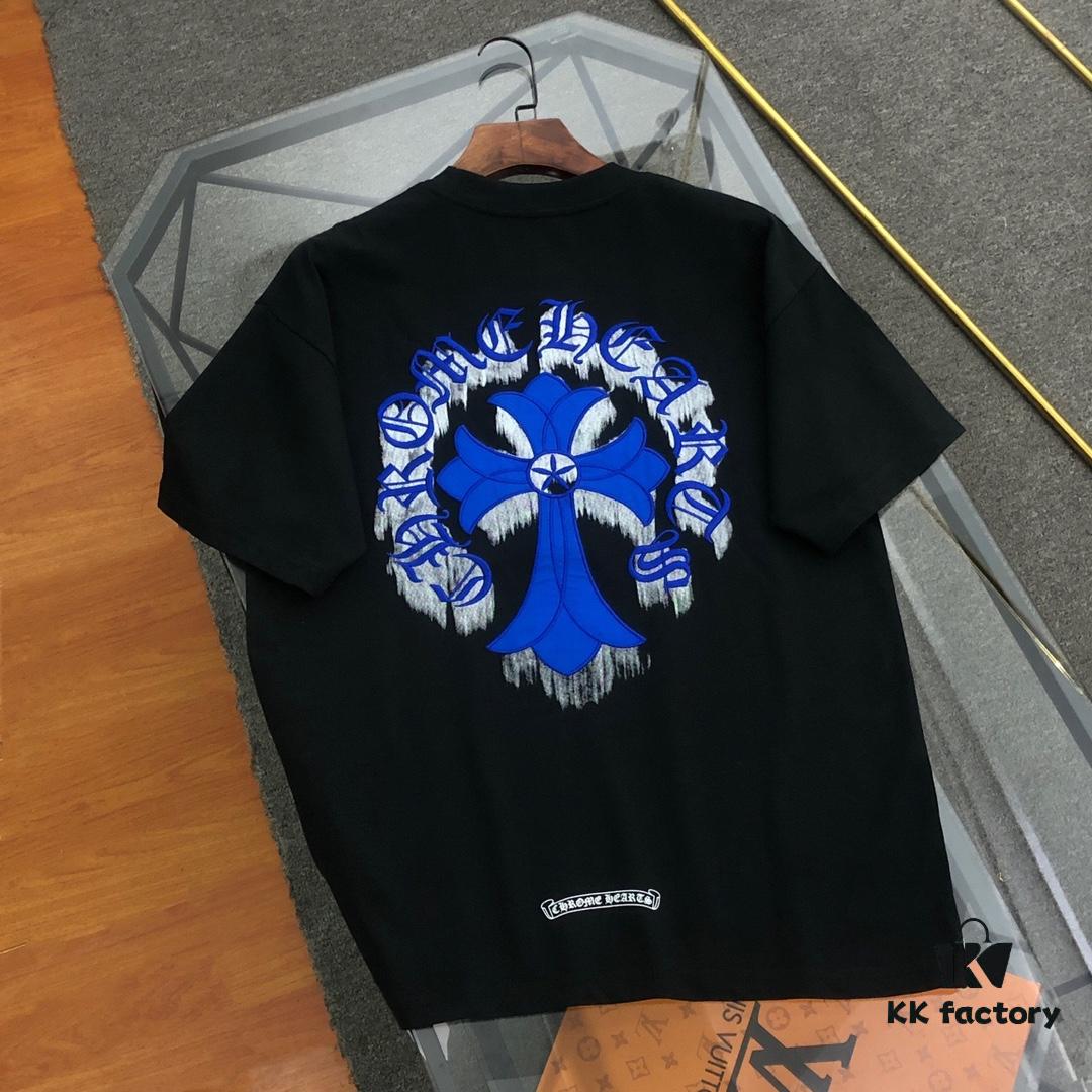 Chrome Hearts 2025 New Arrival Embroidered Graffiti Print Short Sleeve T-Shirt △ Original Fabric △ High Version △ Premium Quality Influencer & Celebrity Style △ 320g Garment-Washed Embroidered Horse Hoof Cross & Graffiti Design △ Unisex Three-Label Complete Must-Have Basic Tee