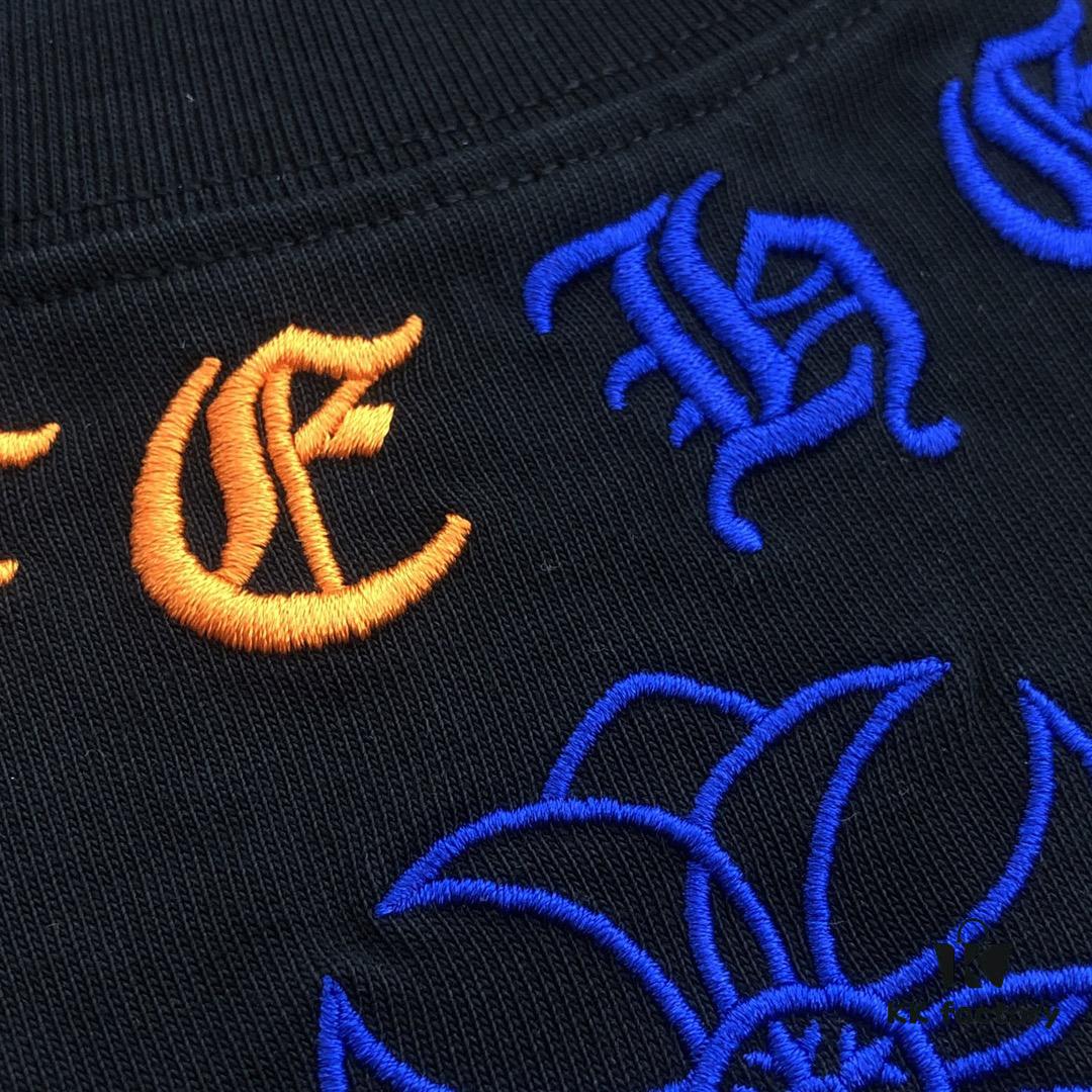 Chrome Hearts 2025 New Arrival Embroidered Graffiti Print Short Sleeve T-Shirt △ Original Fabric △ High Version △ Premium Quality Influencer & Celebrity Style △ 320g Garment-Washed Embroidered Horse Hoof Cross & Graffiti Design △ Unisex Three-Label Complete Must-Have Basic Tee