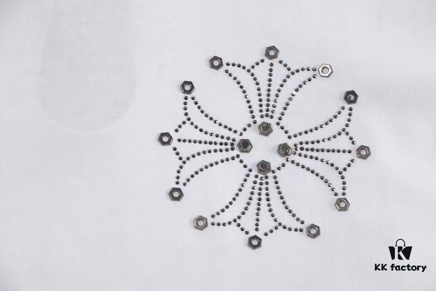 2025 New Crocodile Heart Metal Rhinestone Embellished Short Sleeve T-Shirt