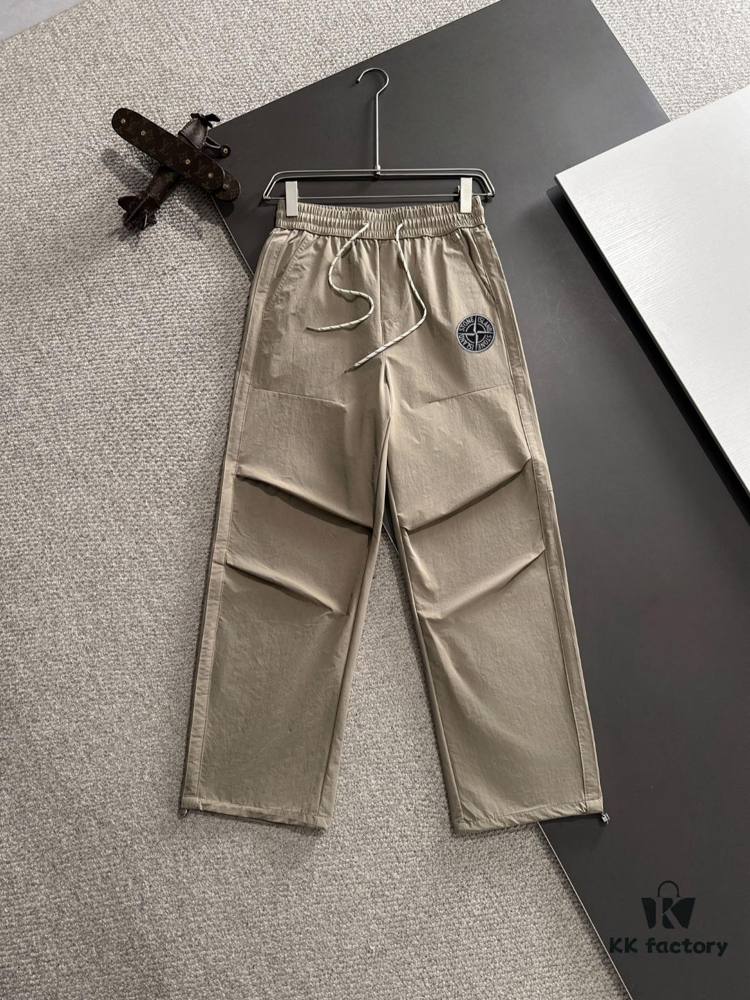 Stone Island 2025 Spring/Summer New Elastic Waist Casual Pants, Lightweight Custom Fabric, Breathable and Comfortable, Exquisite Details, Premium Design Concept, Soft and Smooth Texture, Relaxed Cut with Excellent Fit