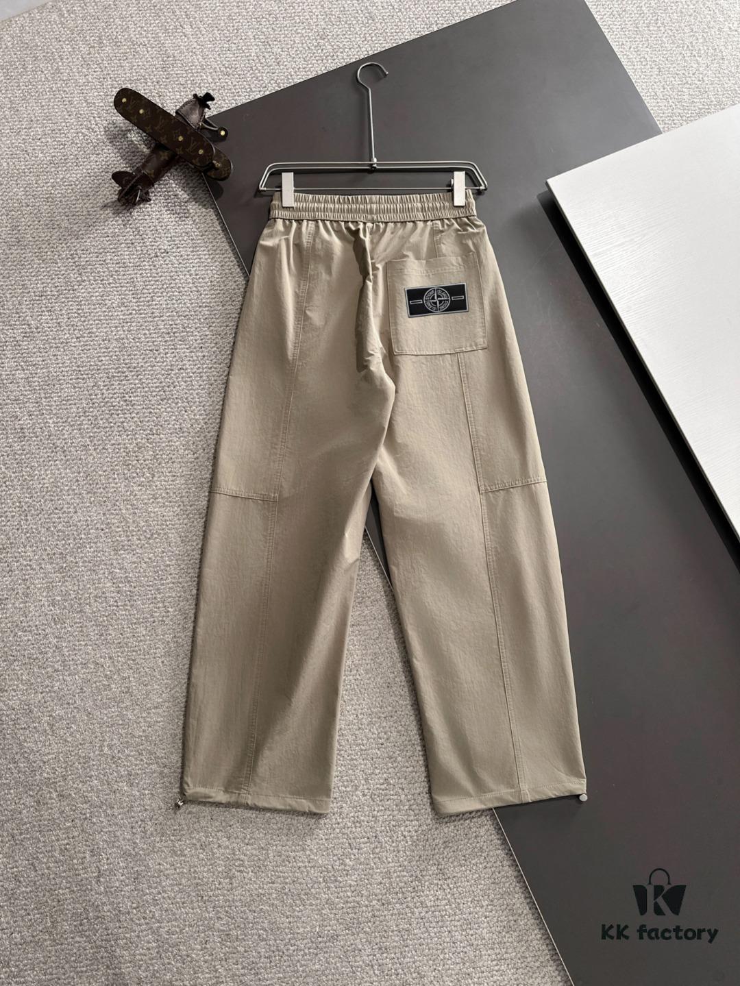 Stone Island 2025 Spring/Summer New Elastic Waist Casual Pants, Lightweight Custom Fabric, Breathable and Comfortable, Exquisite Details, Premium Design Concept, Soft and Smooth Texture, Relaxed Cut with Excellent Fit