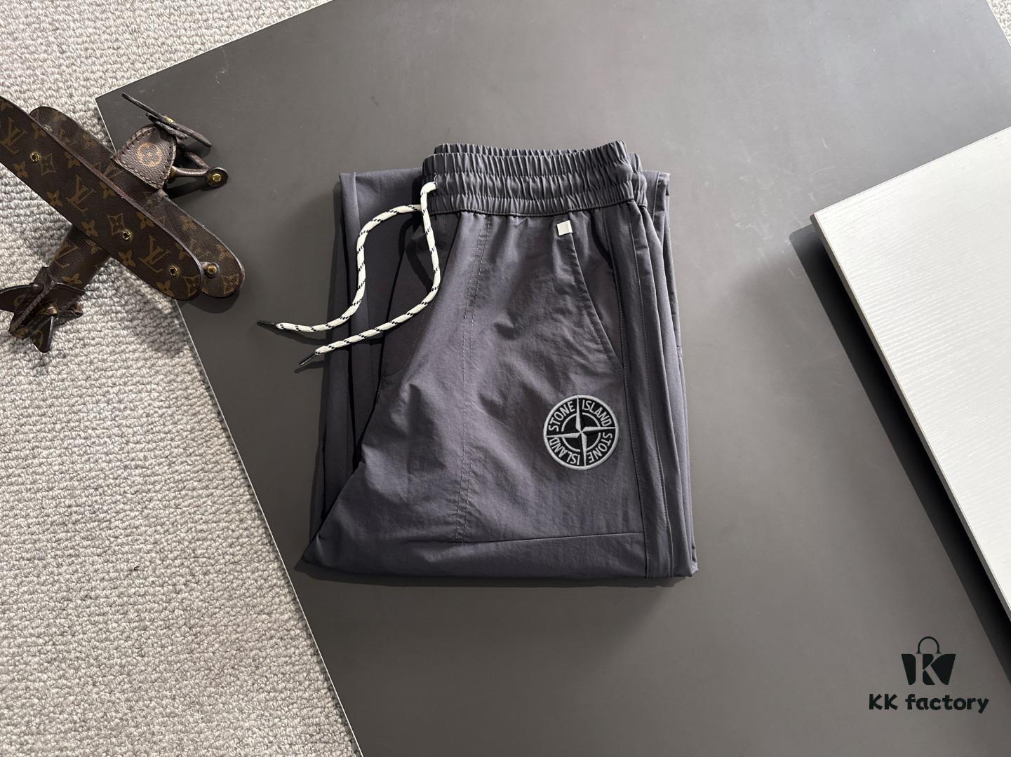 Stone Island 2025 Spring/Summer New Elastic Waist Casual Pants, Lightweight Custom Fabric, Breathable and Comfortable, Exquisite Details, Brand Design Concept, High Quality, Soft and Smooth Touch