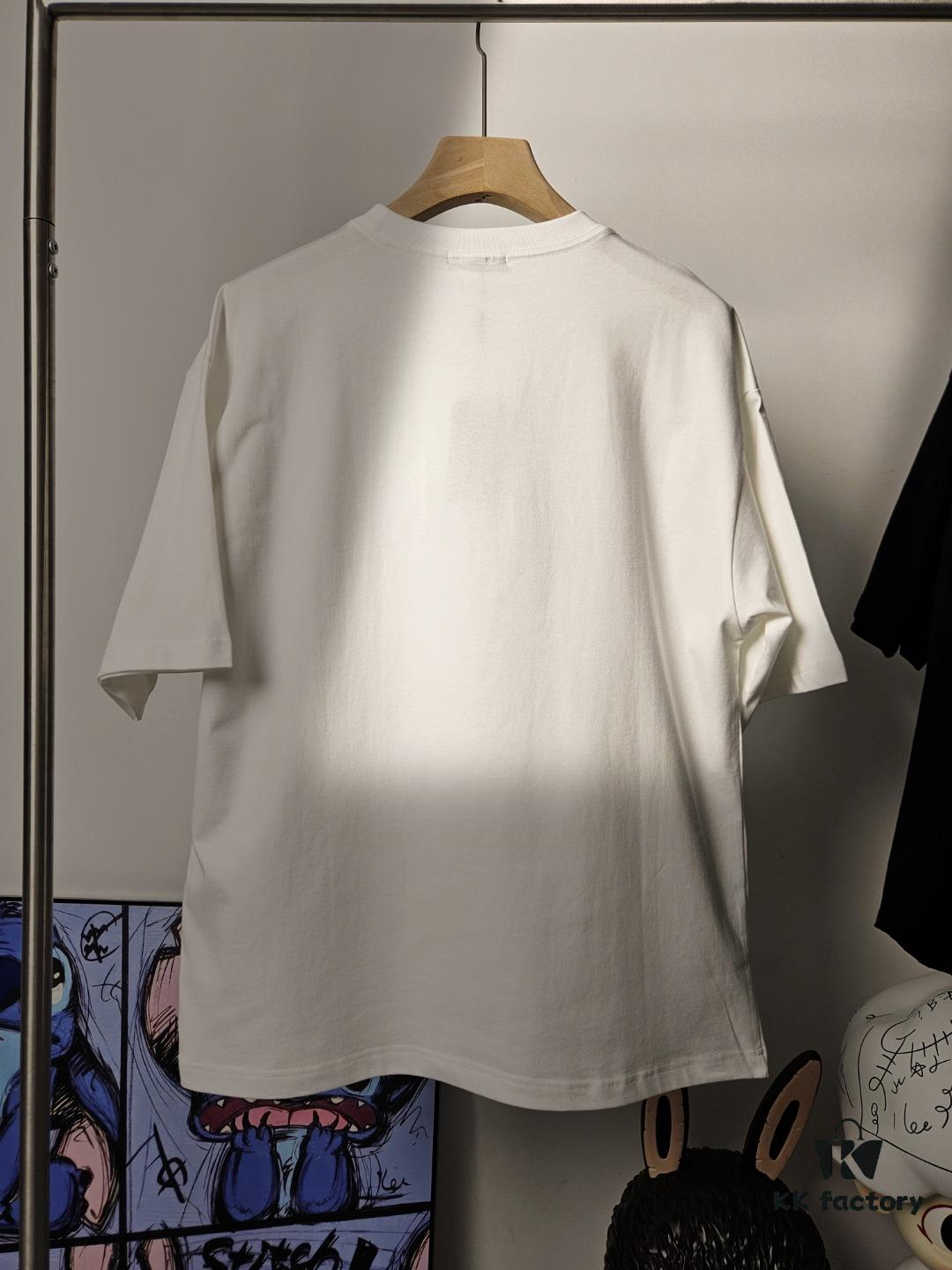 DIOR & Stone Island Short Sleeve T-Shirt, Premium Version with Original Pattern Custom 280g 32S Double-Yarn 100% Cotton Fabric, Exceptionally Soft and Comfortable, Fully Different from Market Versions, Shrink-Resistant, Deformation-Resistant, Anti-Pilling, Paired with 320g 1x1 Ribbing (Same-Dye-Batch Ribbing for Color Consistency, Resists Deformation), Authentic 1:1 Fit, Custom Trims