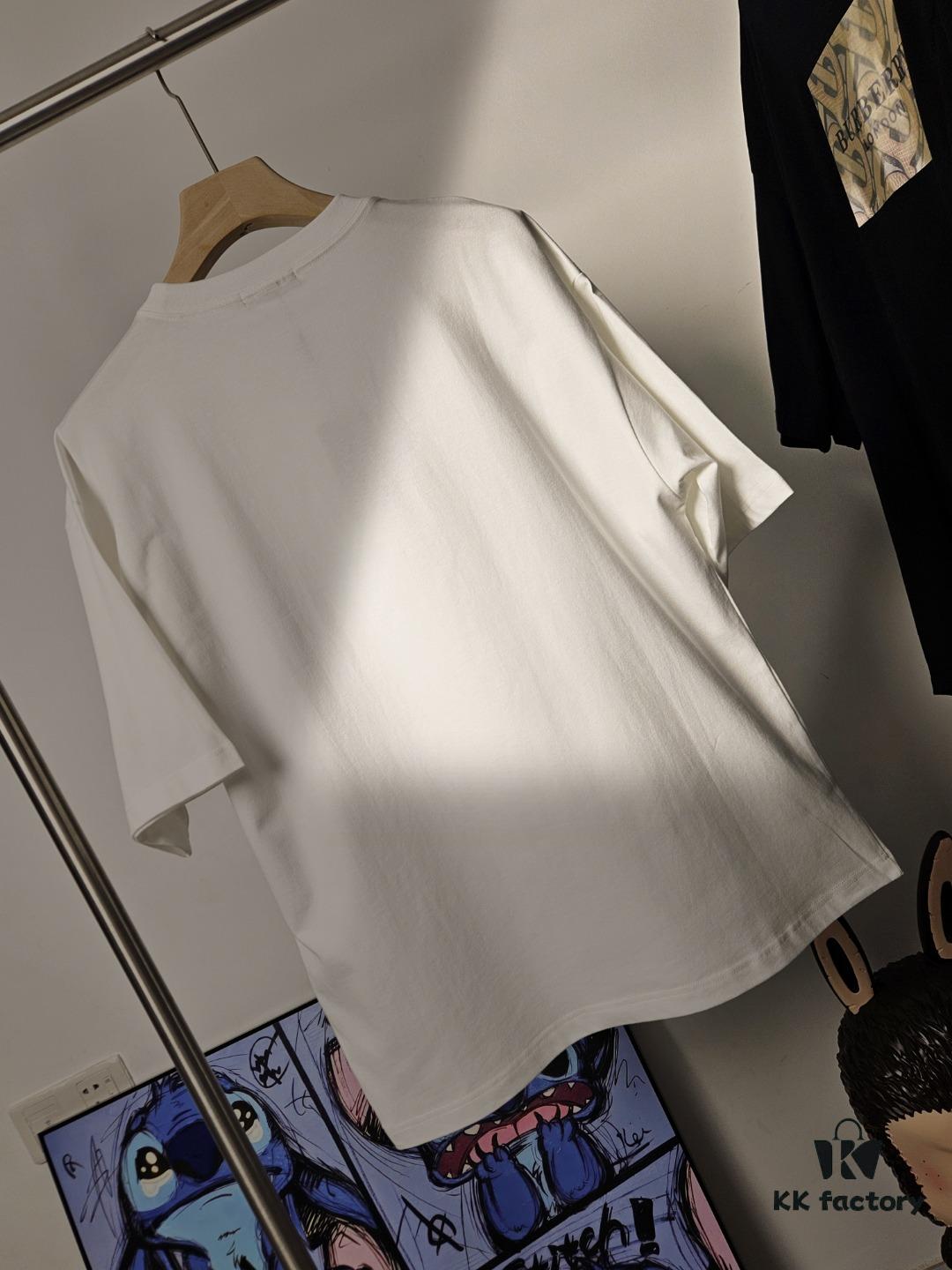 DIOR & Stone Island Short Sleeve T-Shirt, Premium Version with Original Pattern Custom 280g 32S Double-Yarn 100% Cotton Fabric, Exceptionally Soft and Comfortable, Fully Different from Market Versions, Shrink-Resistant, Deformation-Resistant, Anti-Pilling, Paired with 320g 1x1 Ribbing (Same-Dye-Batch Ribbing for Color Consistency, Resists Deformation), Authentic 1:1 Fit, Custom Trims