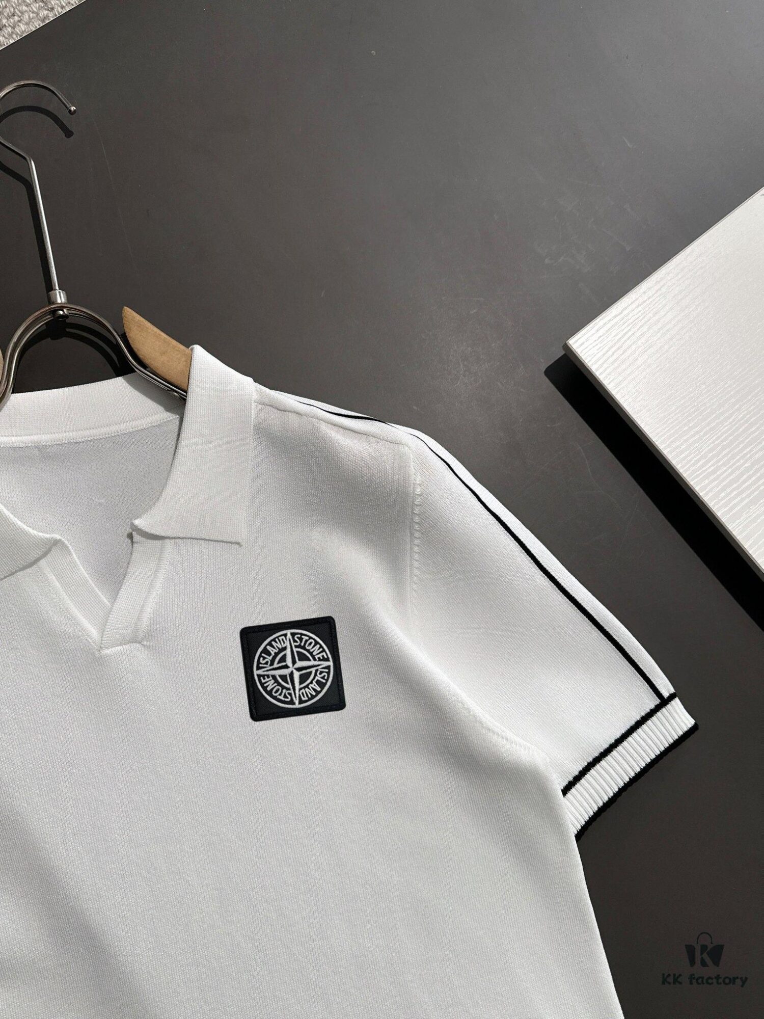 High-Quality Stone Island 2025 Spring/Summer New Men's Lapel Short-Sleeve T-Shirt
