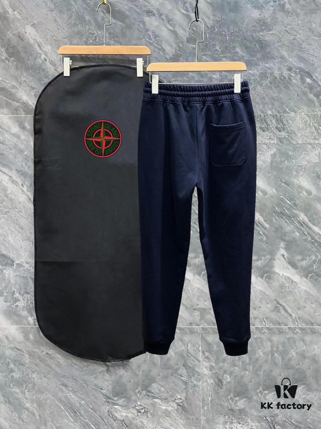 Stone Island SS Collection Slim-Fit Sport Pants with Minimalist Logo, Premium Fabric from Domestic OEM Factory