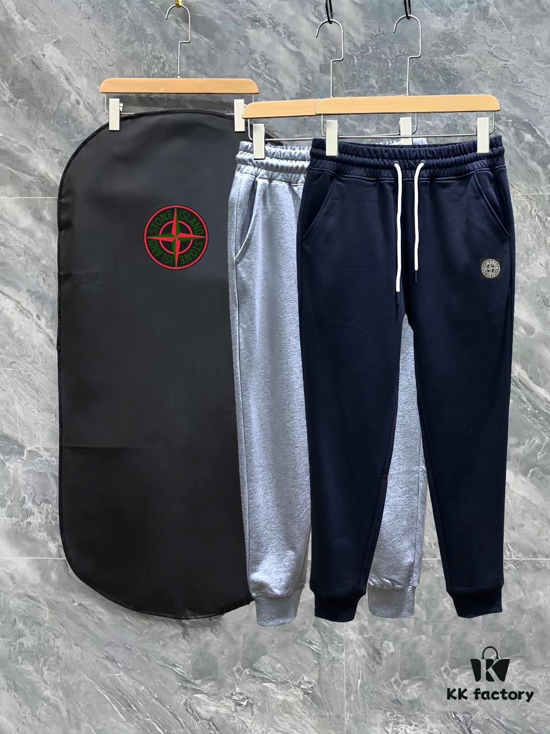 Stone Island SS Collection Slim-Fit Sport Pants with Minimalist Logo, Premium Fabric from Domestic OEM Factory