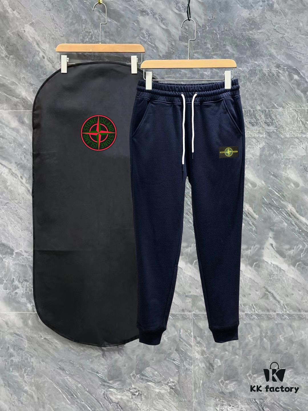 Stone Island SS Showpiece Slim-Fit Sport Pants with Minimalist Logo, Premium Fabric from Domestic OEM Factory, 360g Weight, Universally Flattering Cut