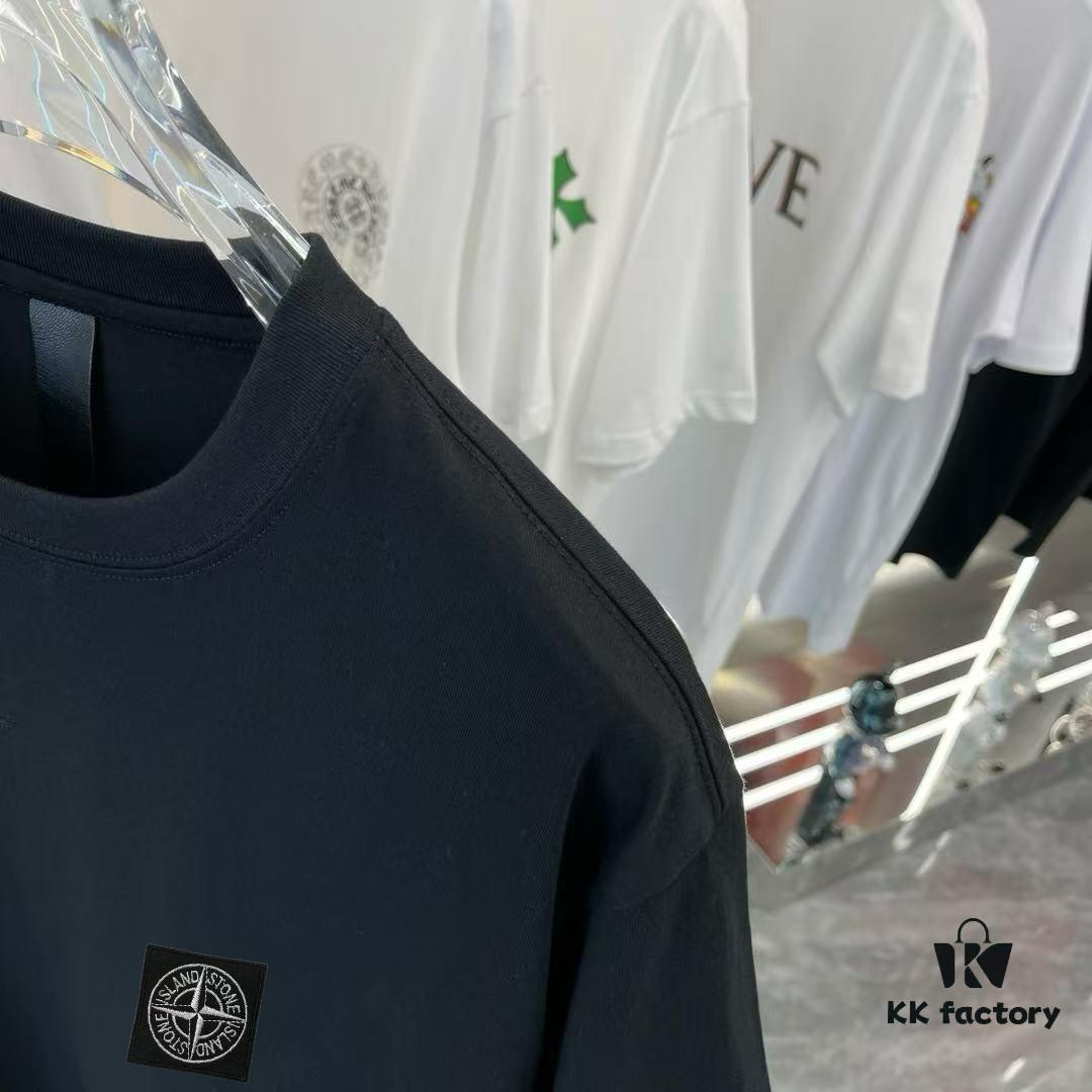 Stone Island 2025 Spring Collection Short Sleeve T-Shirt with Hand-Customized Logo on Chest, Pure Cotton Fabric, 260g Same-Dye-Batch Material, OS Drop-Shoulder Fit