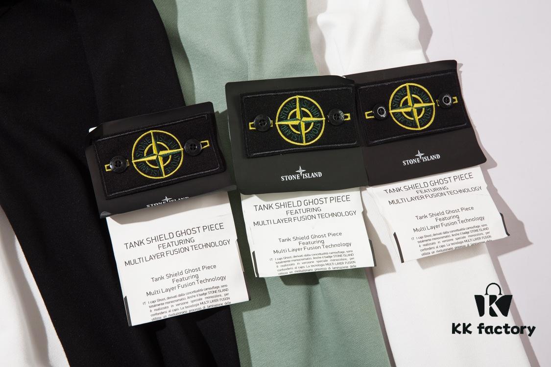 STONE ISLAND Letter Embroidered Reflective Star Hoodie in Black, White, Green