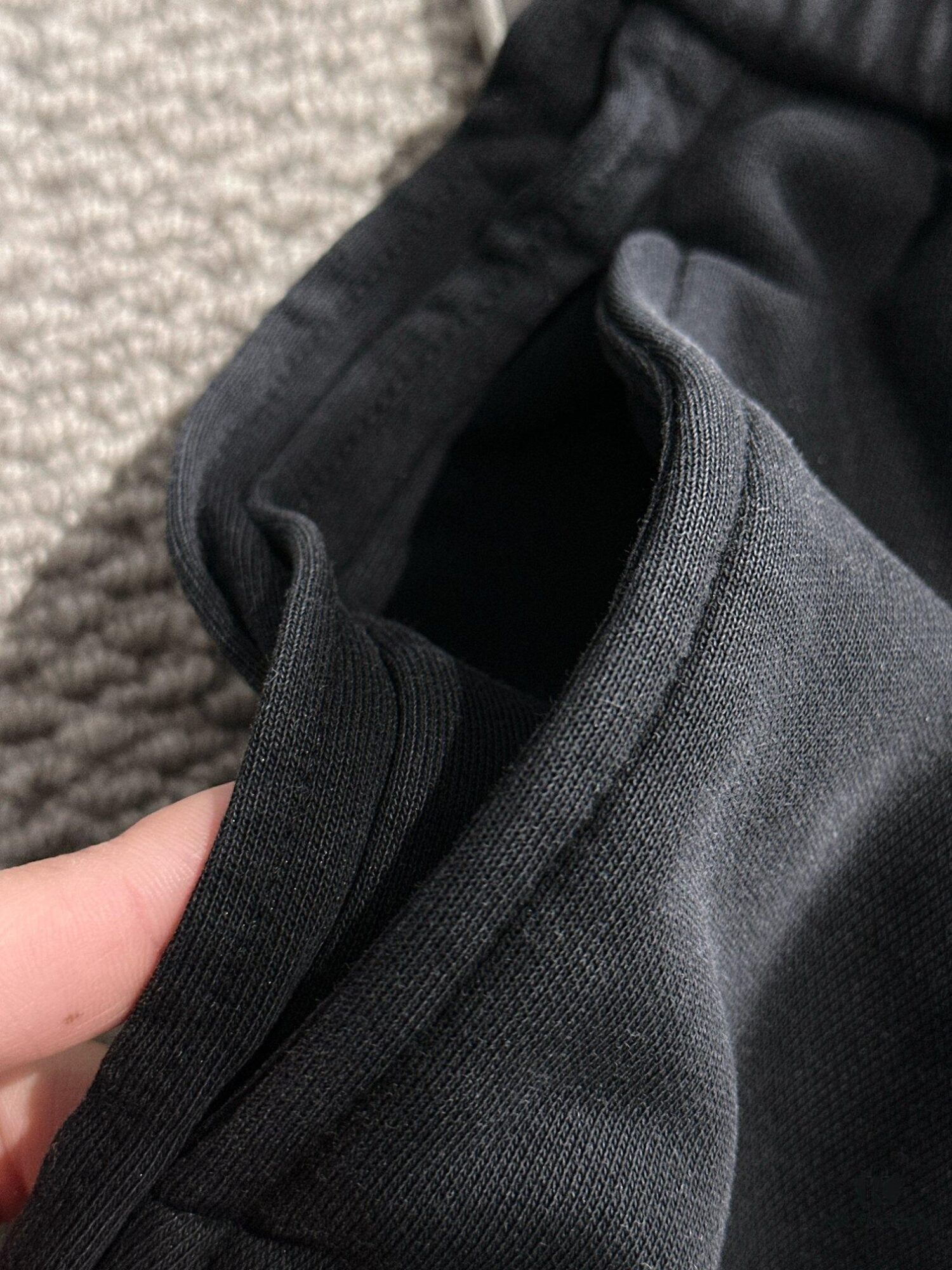 High-End Stone Island 2025 Spring/Summer New Casual Drawstring Shorts, Premium Counter Custom Fabric, Breathable and Comfortable, Exquisite Details, Brand Design Concept, Soft and Smooth Touch, Excellent Fit and Tailoring