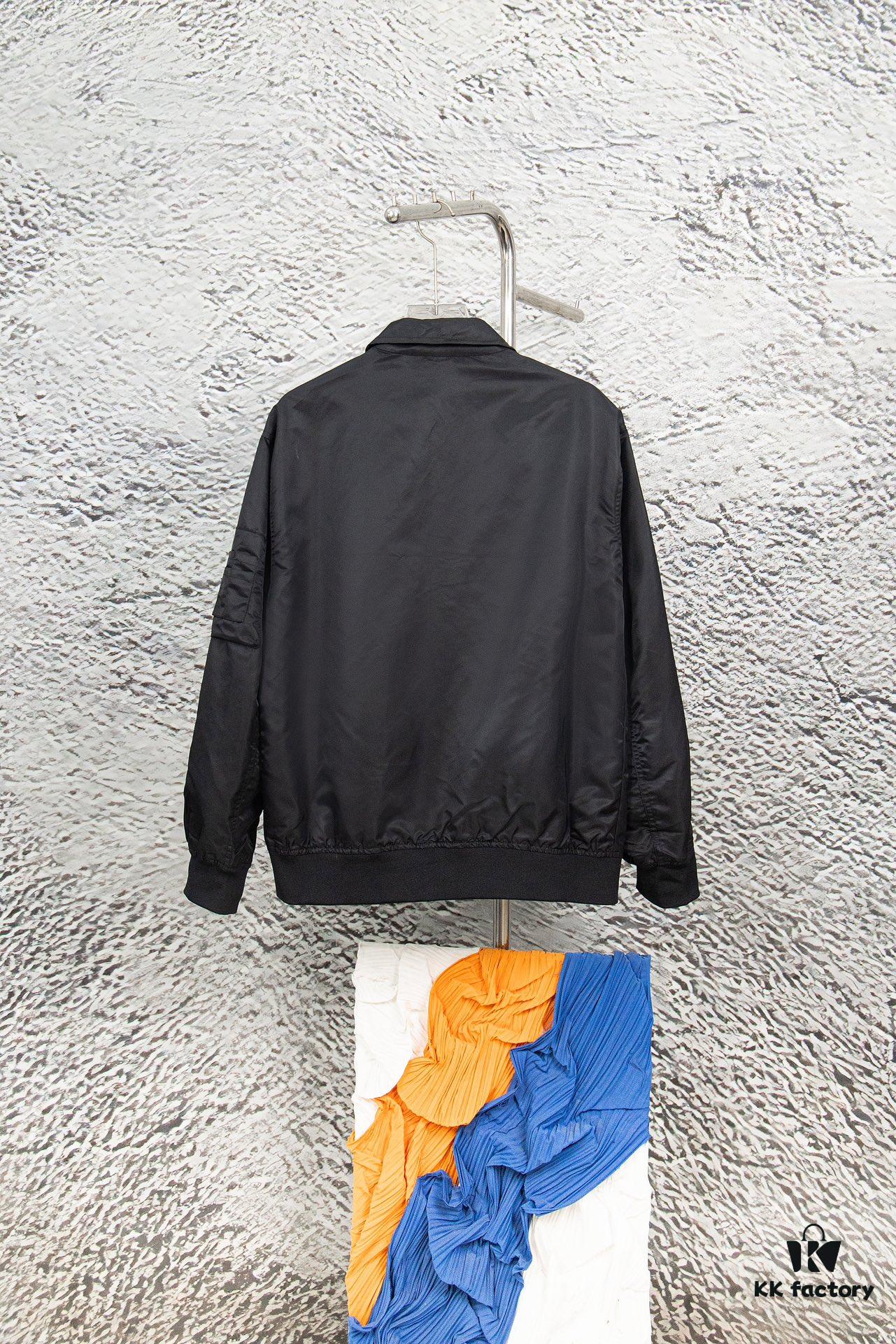 VALENTINO GARAVANI VLogo Signature Men's Bomber Pilot Jacket with Relaxed Shoulder and Tailored Short Fit