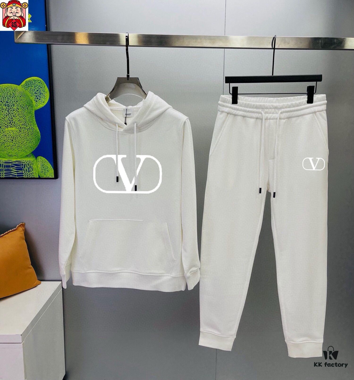 VALENTINO (Blessing for the Plus-Size) New 2025 Bestselling Hoodie Set – Authentic Original Version, Premium Natural Roman Cotton, Elegant and Comfortable