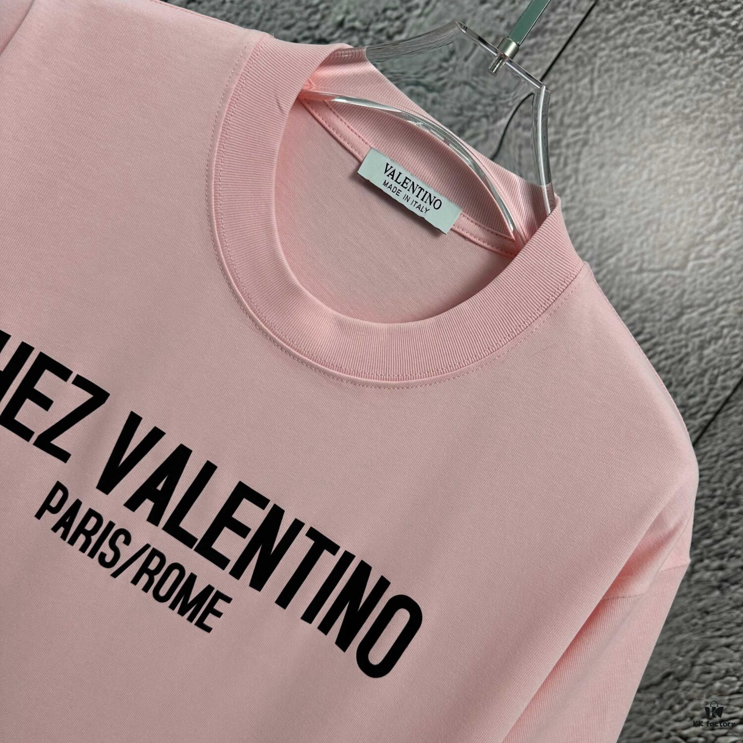 New Valentino 2025 Spring/Summer Short Sleeve T-Shirt Heavyweight Cotton Letter Logo Print