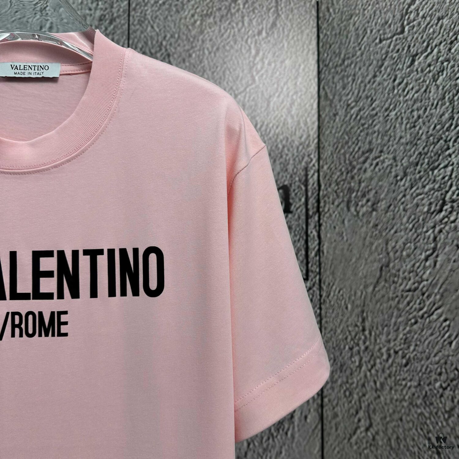 New Valentino 2025 Spring/Summer Short Sleeve T-Shirt Heavyweight Cotton Letter Logo Print