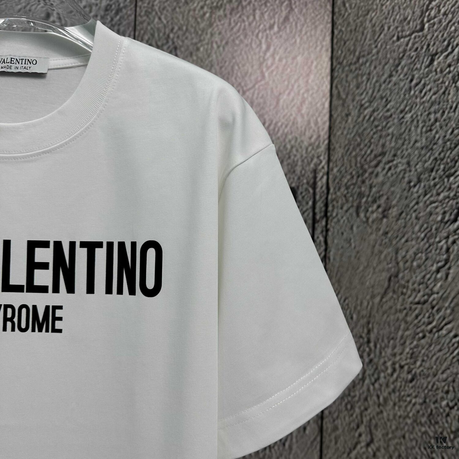 New Valentino 2025 Spring/Summer Short Sleeve T-Shirt Heavyweight Cotton Letter Logo Print