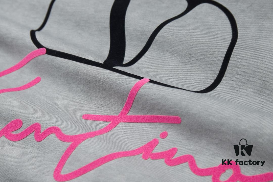 VAL*NTINO Huajia 25SS Spring Collection Flocked Letter Print Short Sleeve T-Shirt