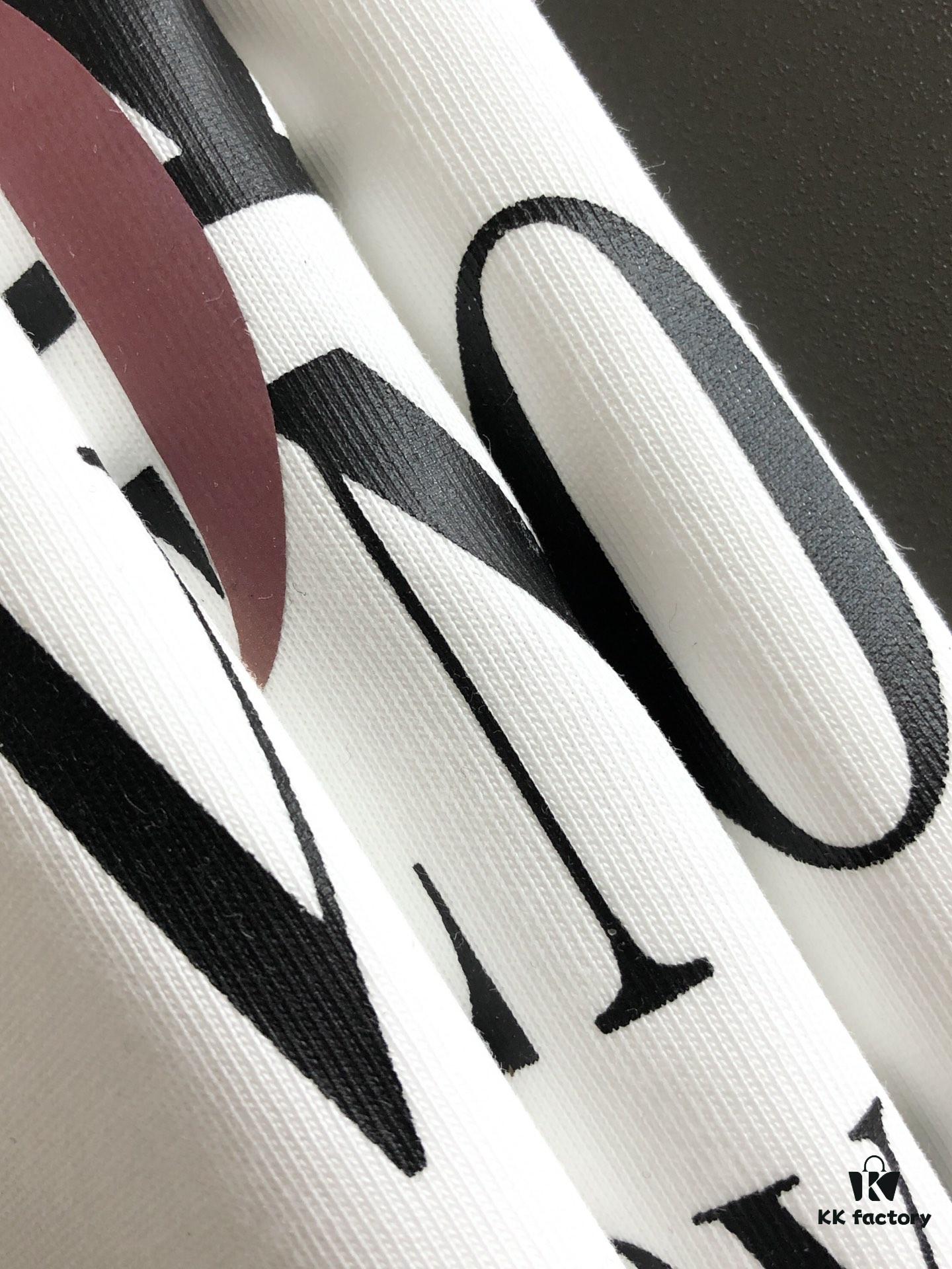 Valentino 2025 Latest Print Short Sleeve T-Shirt, High-Quality Cabinet Original Order, Top-Tier Craftsmanship with Imported Fabric