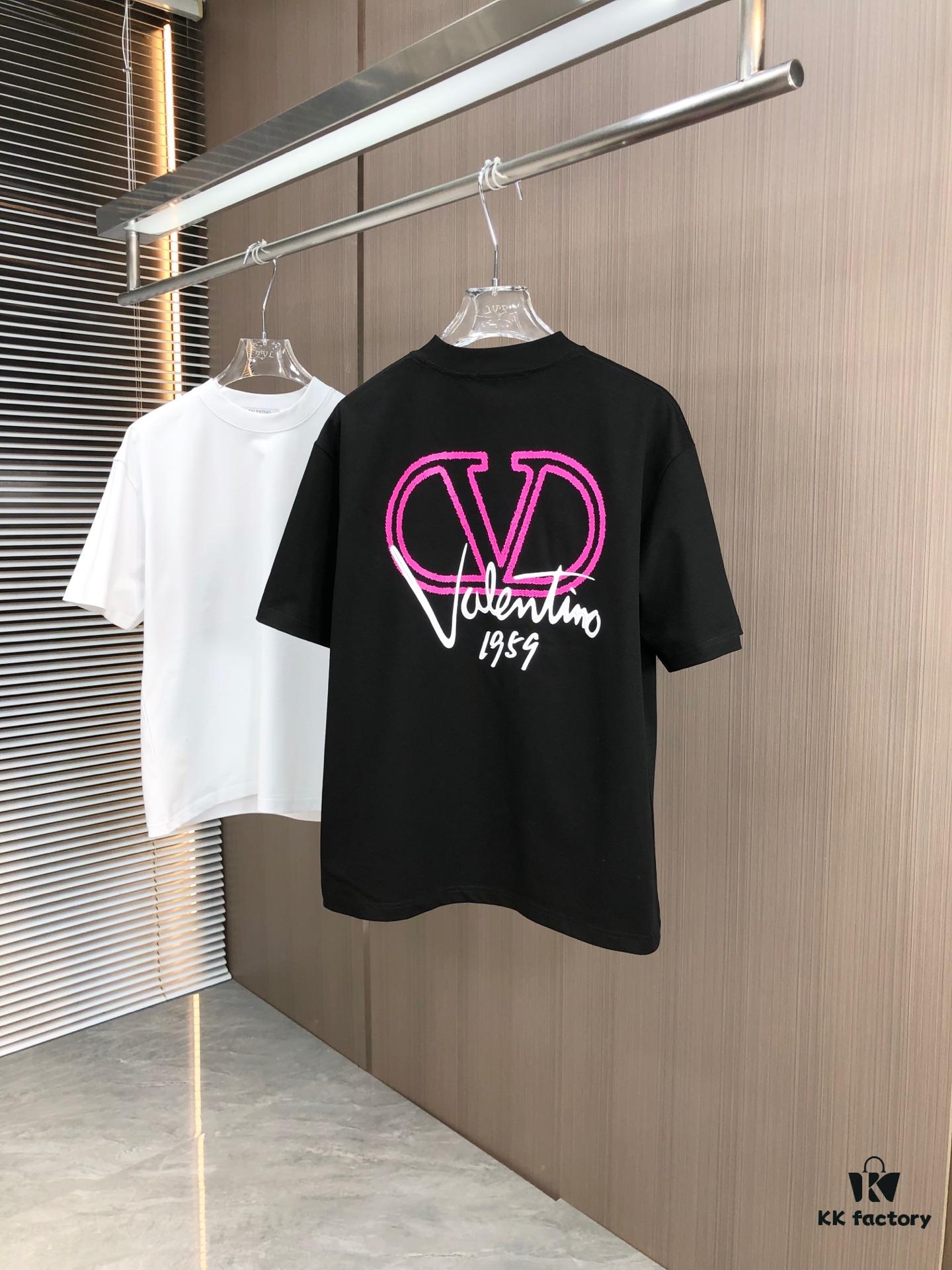Valentino 2025 Spring/Summer New Arrival Round Neck Short Sleeve T-Shirt with Color-Lift 3D Thick-Plate Printing Technique, Made from 320g Double-Yarn Combed Cotton Fabric, Slightly Loose Unisex Fit