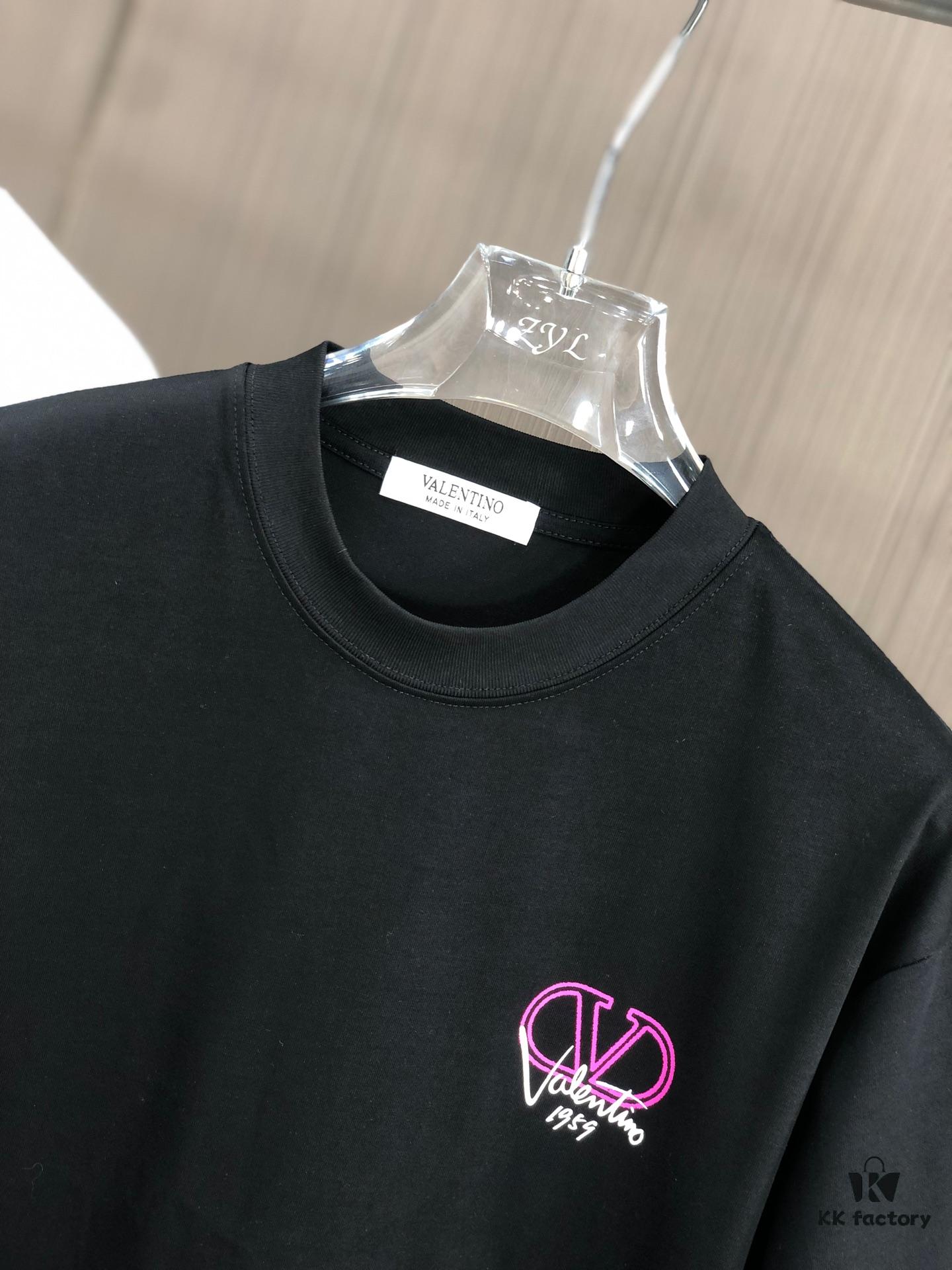 Valentino 2025 Spring/Summer New Arrival Round Neck Short Sleeve T-Shirt with Color-Lift 3D Thick-Plate Printing Technique, Made from 320g Double-Yarn Combed Cotton Fabric, Slightly Loose Unisex Fit