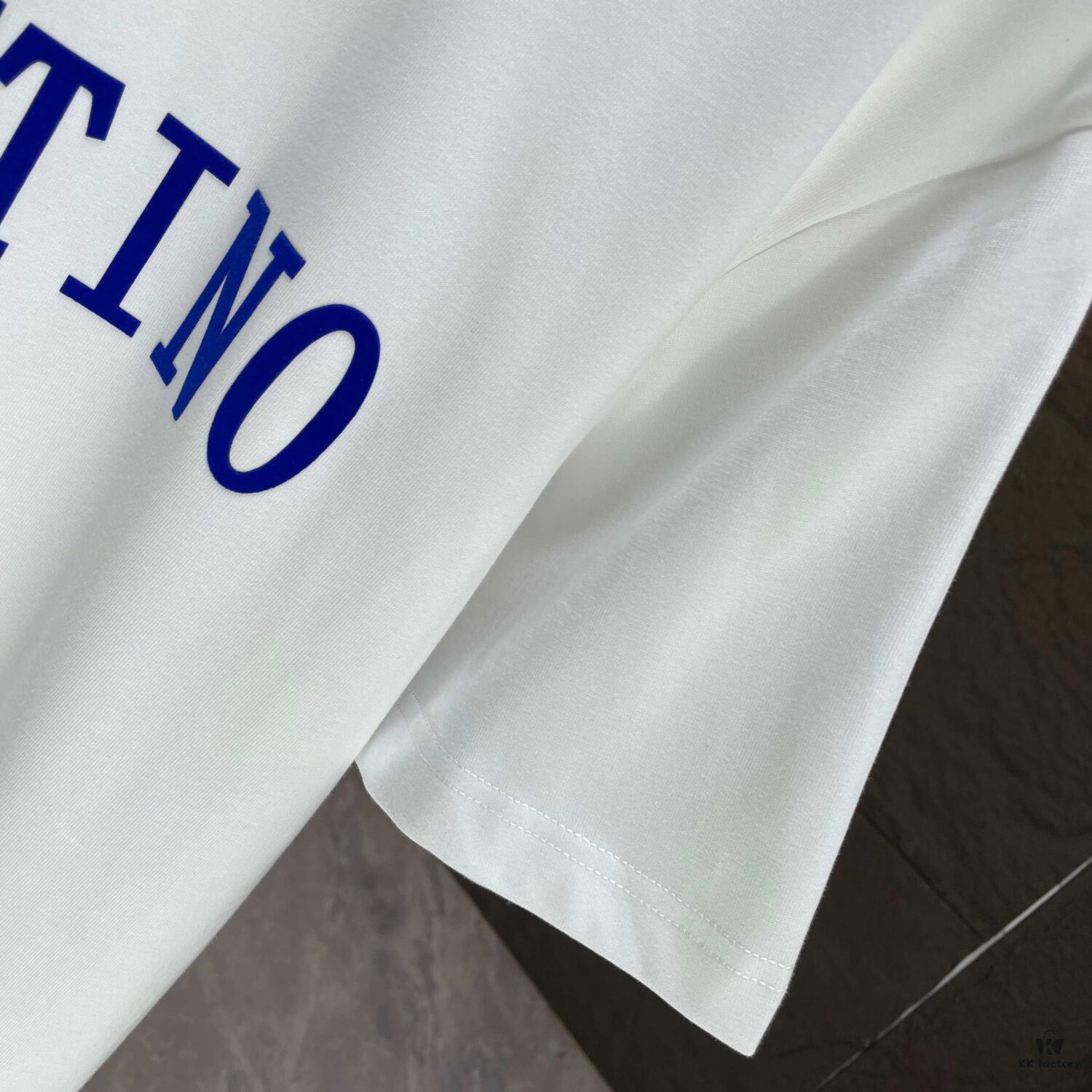 VALENTINO 2025 Spring Summer New Arrival Short Sleeve T-Shirt Heavyweight Cotton Flocked Logo
