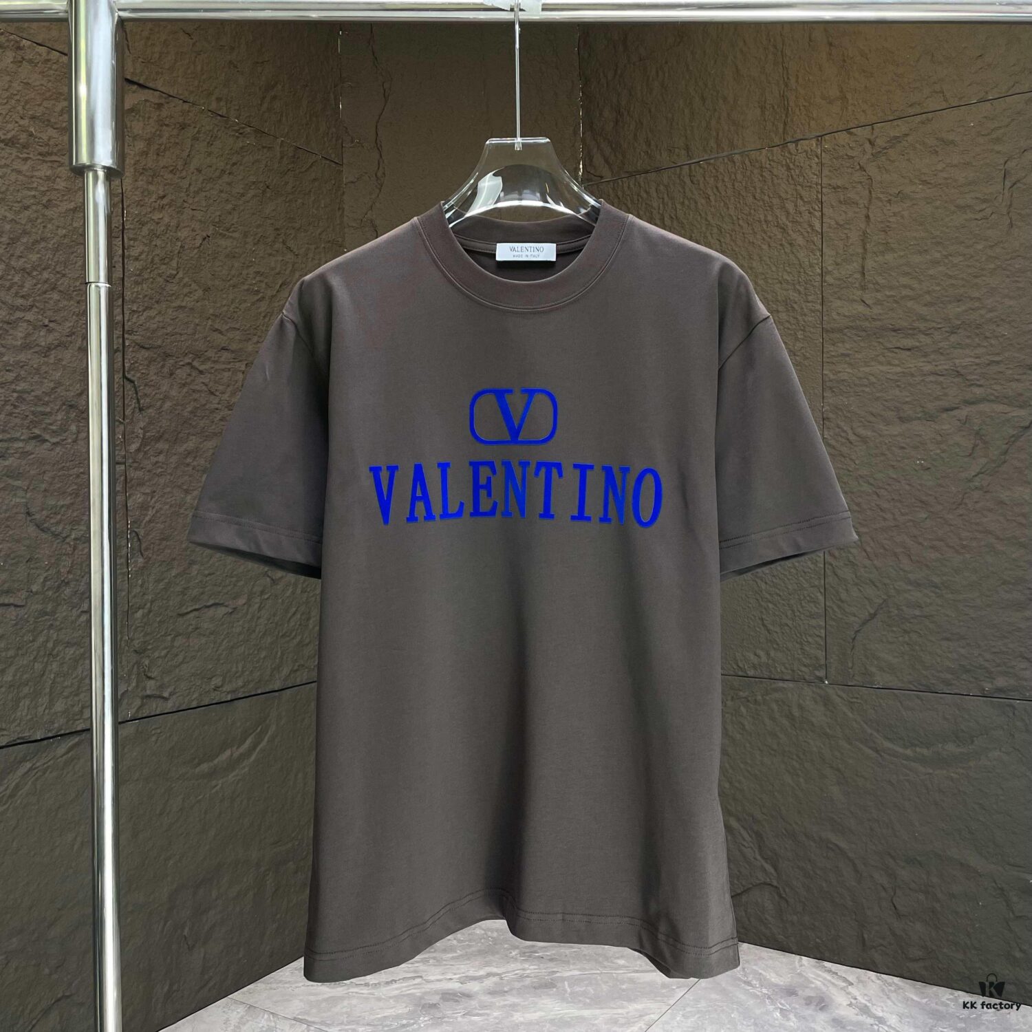 VALENTINO 2025 Spring Summer New Arrival Short Sleeve T-Shirt Heavyweight Cotton Flocked Logo