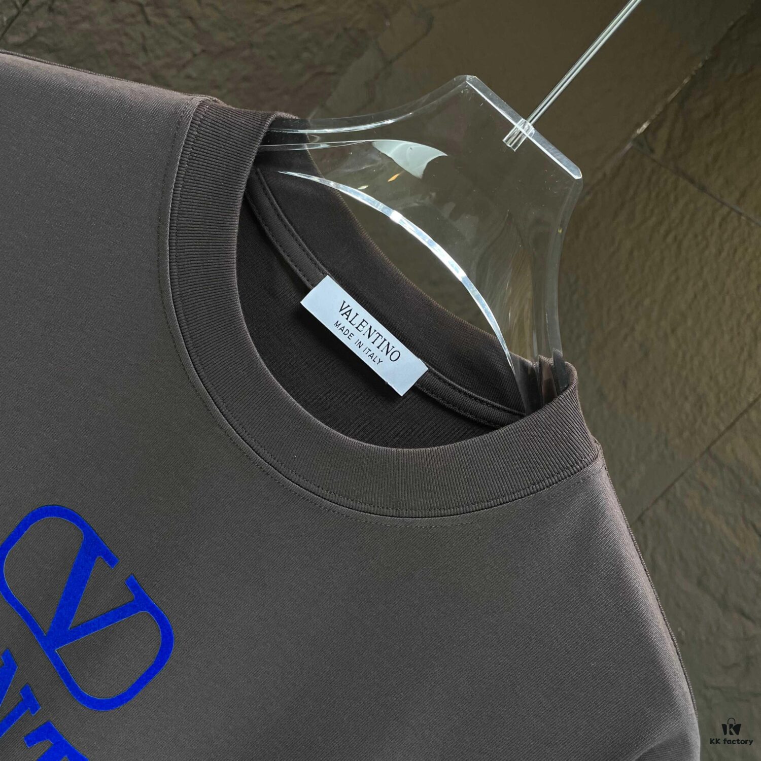 VALENTINO 2025 Spring Summer New Arrival Short Sleeve T-Shirt Heavyweight Cotton Flocked Logo