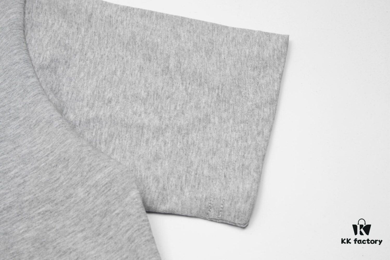 High-Quality BOTTEGA VENETA Rabbit Print Short-Sleeve T-Shirt, Premium Heavyweight Cotton Fabric, Front Graphic Print, Three Labels Included, Loose Fit, Soft Material, Unisex Design, 1:1 Replication