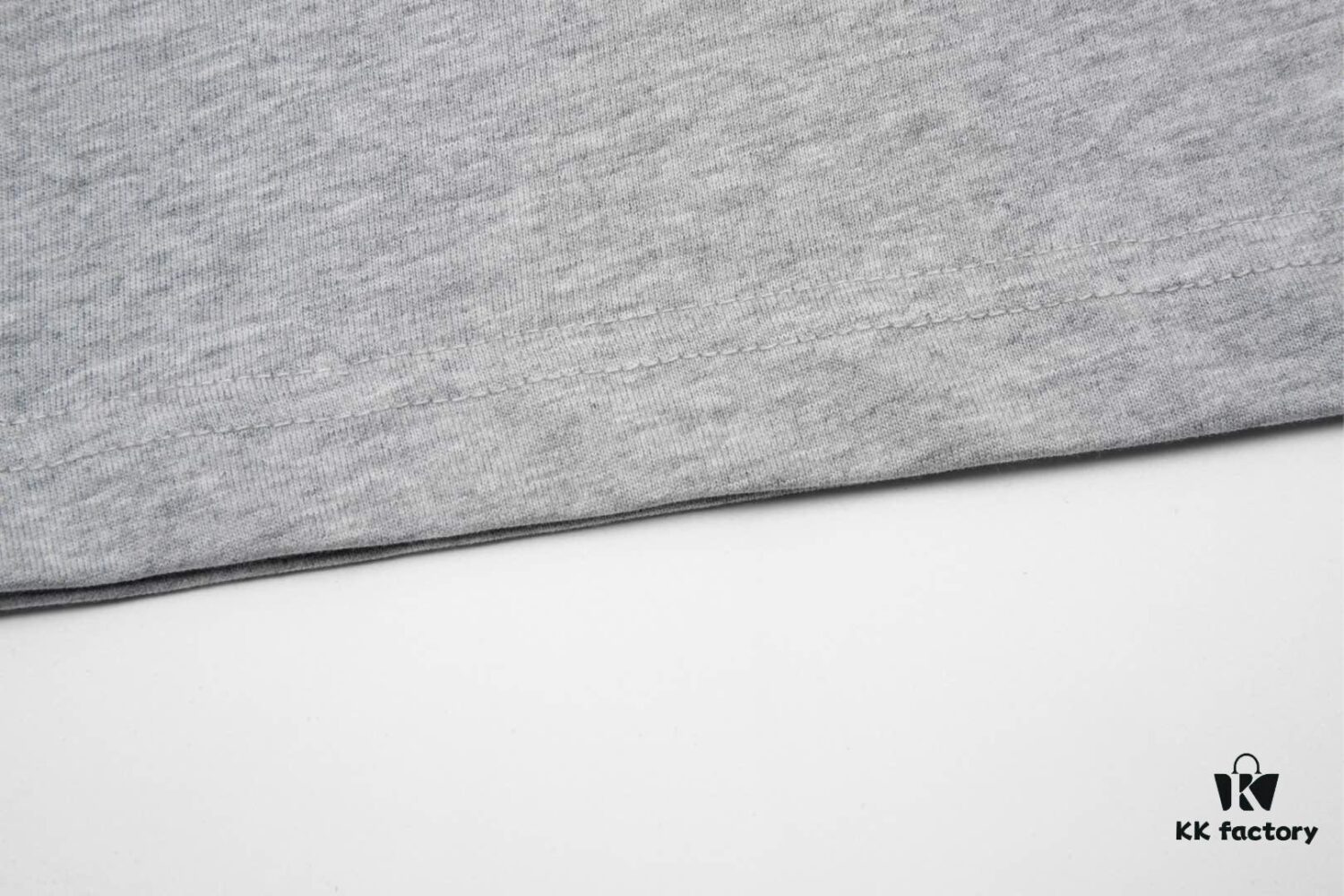 High-Quality BOTTEGA VENETA Rabbit Print Short-Sleeve T-Shirt, Premium Heavyweight Cotton Fabric, Front Graphic Print, Three Labels Included, Loose Fit, Soft Material, Unisex Design, 1:1 Replication