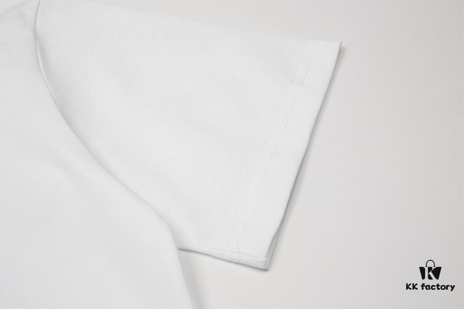 High-Quality BOTTEGA VENETA Rabbit Print Short-Sleeve T-Shirt, Premium Heavyweight Cotton Fabric, Front Print Design, Authentic 1:1 Replication, Unisex Loose Fit