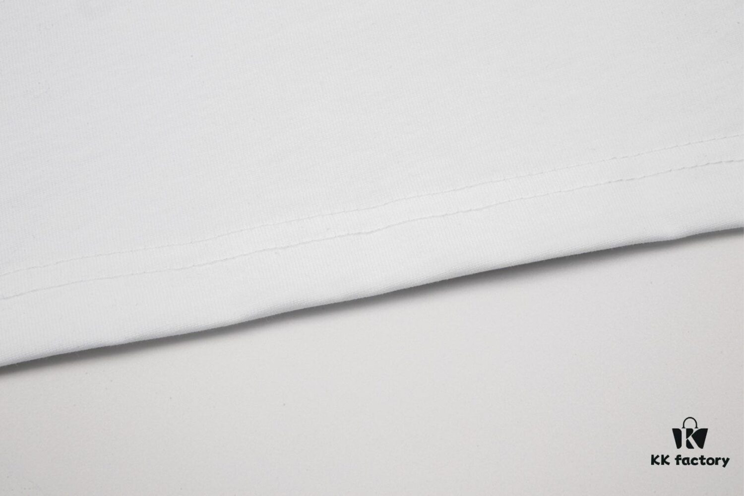 High-Quality BOTTEGA VENETA Rabbit Print Short-Sleeve T-Shirt, Premium Heavyweight Cotton Fabric, Front Print Design, Authentic 1:1 Replication, Unisex Loose Fit