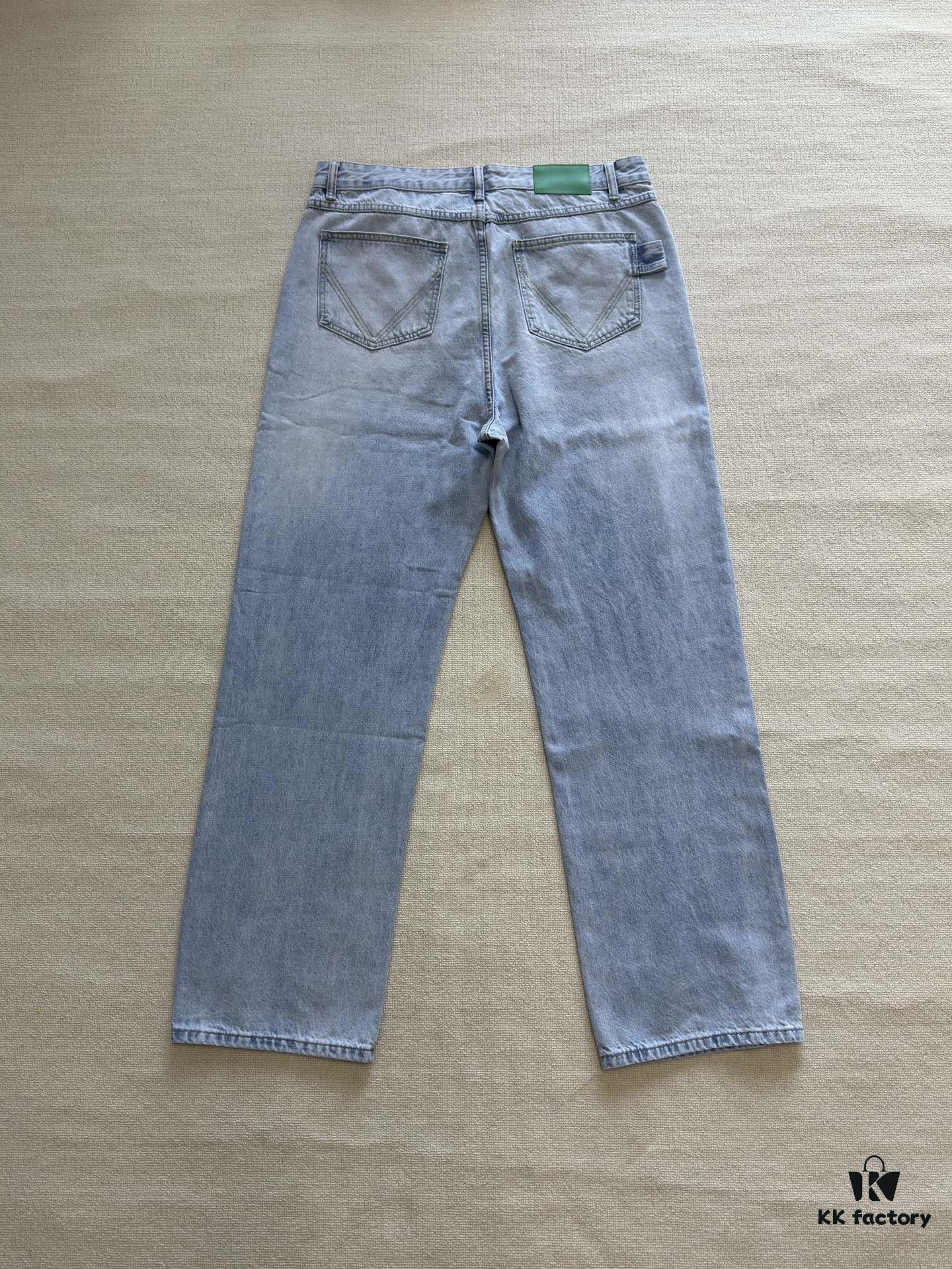 Bottega Veneta BV09 SS23 Solid Color Mid-Rise Zippered Straight Jeans Unisex Denim Trousers