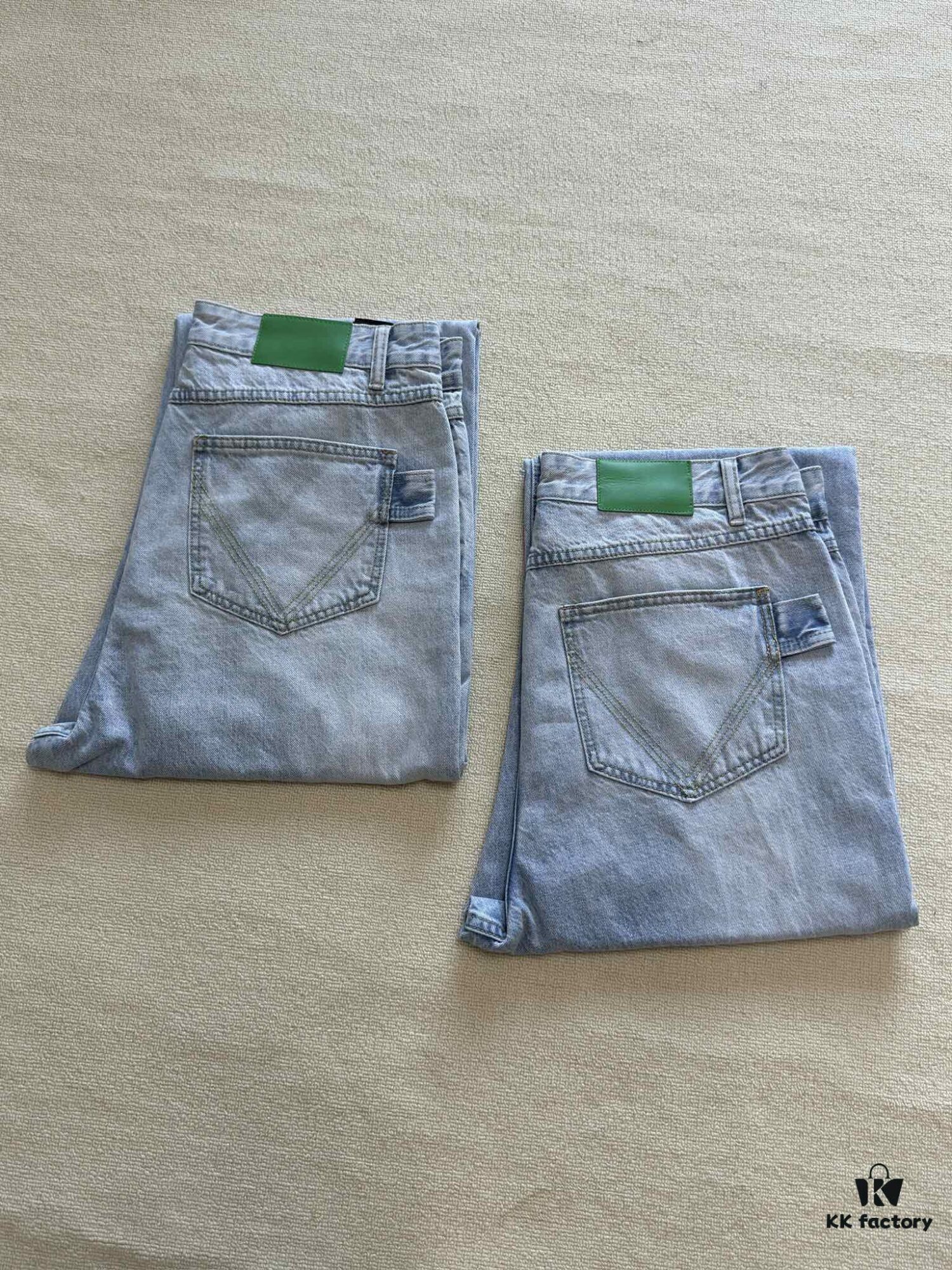 Bottega Veneta BV09 SS23 Solid Color Mid-Rise Zippered Straight Jeans Unisex Denim Trousers