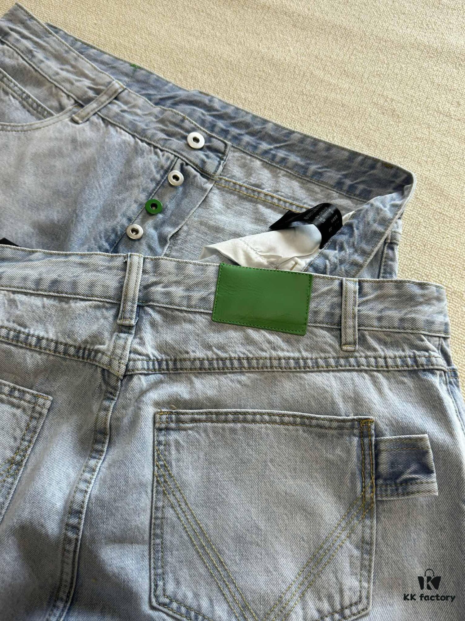 Bottega Veneta BV09 SS23 Solid Color Mid-Rise Zippered Straight Jeans Unisex Denim Trousers