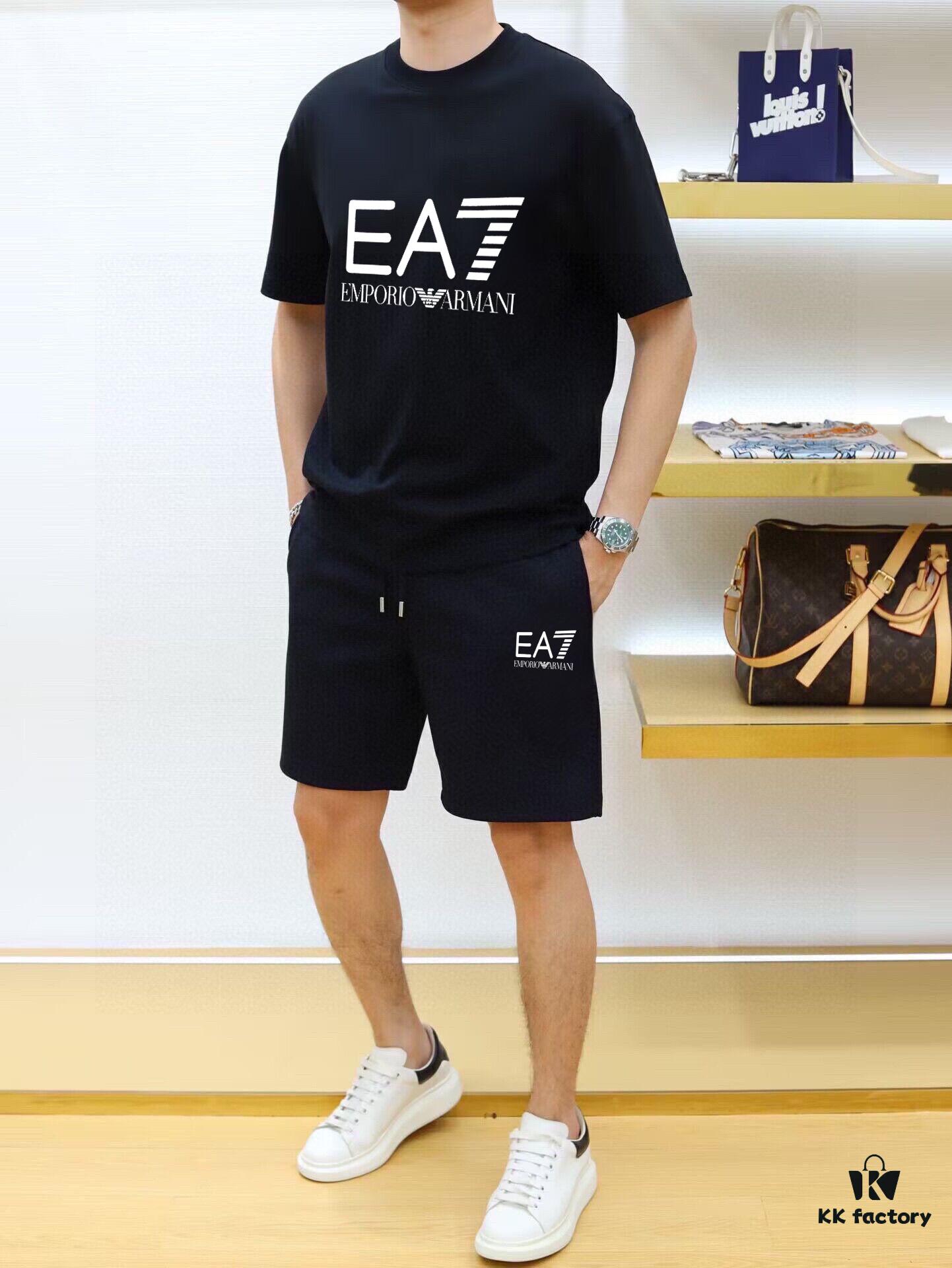 ARMANI 2025 New Men's Short Sleeve T-Shirt and Shorts Set! Official Website Synchronized Sales! High-End Version Available! Exquisitely Soft and Comfortable Fabric! Three-Dimensional Tailoring with Excellent Silhouette!