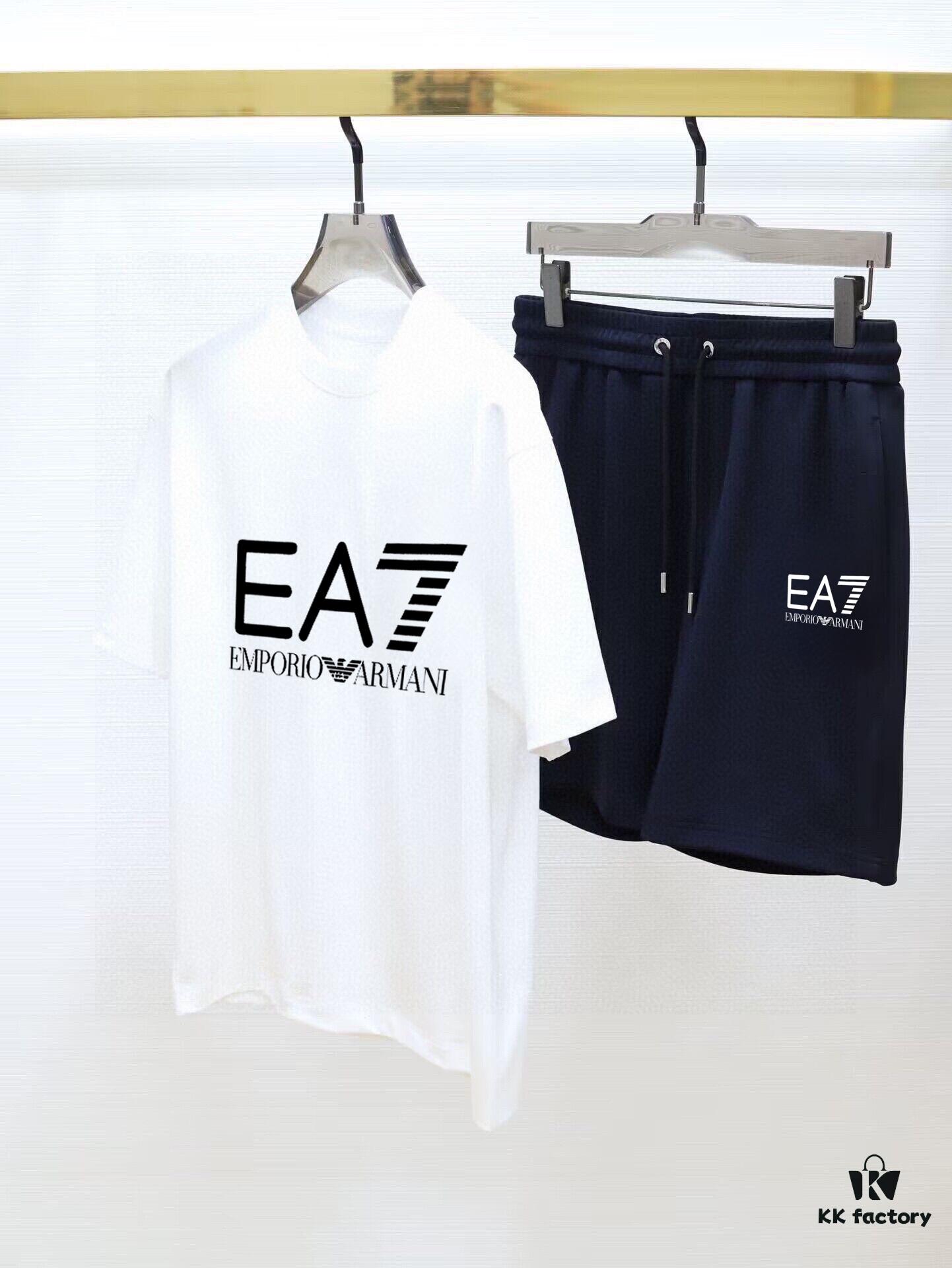 ARMANI 2025 New Men's Short Sleeve T-Shirt and Shorts Set! Official Website Synchronized Sales! High-End Version Available! Exquisitely Soft and Comfortable Fabric! Three-Dimensional Tailoring with Excellent Silhouette!