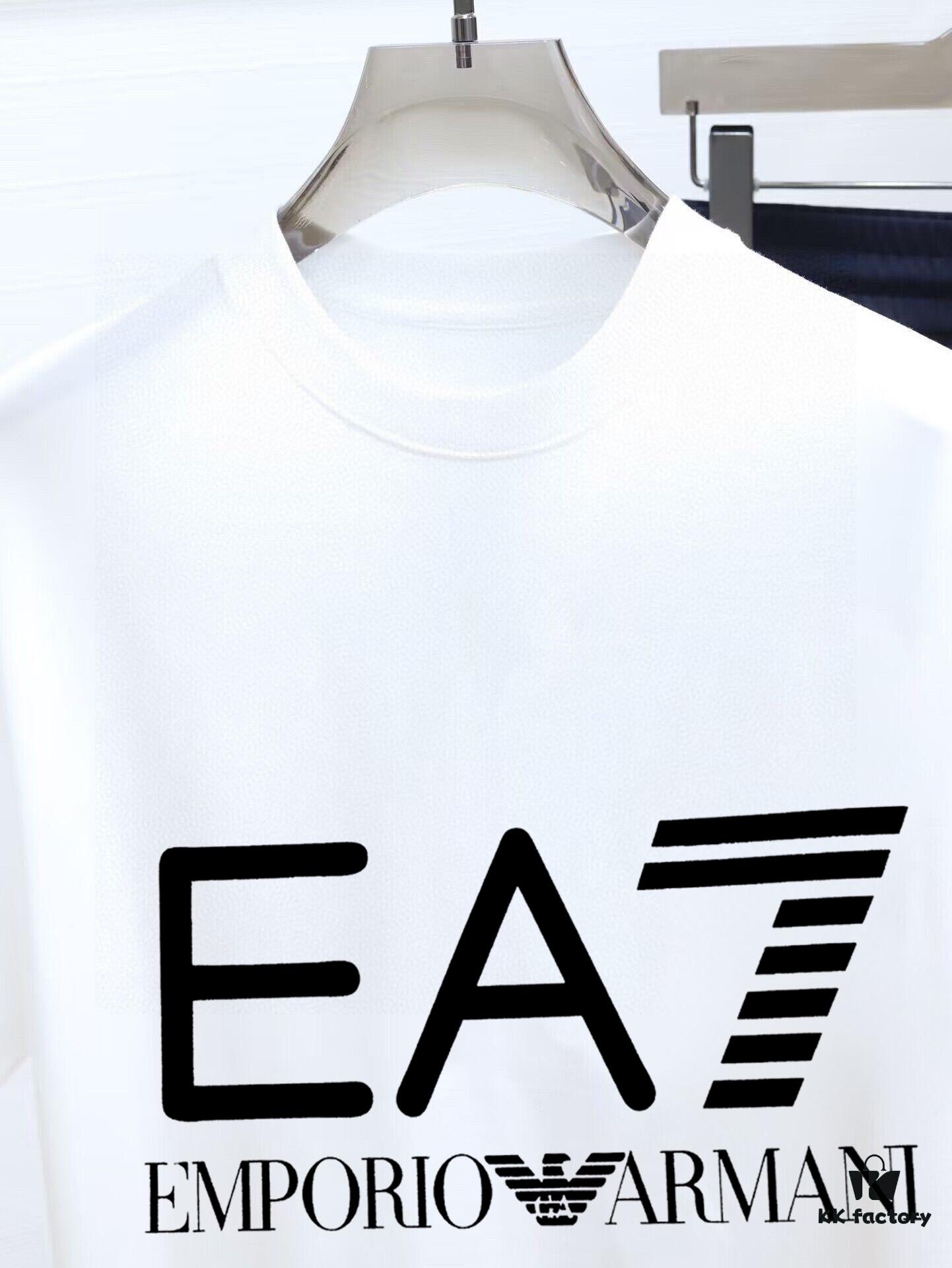 ARMANI 2025 New Men's Short Sleeve T-Shirt and Shorts Set! Official Website Synchronized Sales! High-End Version Available! Exquisitely Soft and Comfortable Fabric! Three-Dimensional Tailoring with Excellent Silhouette!