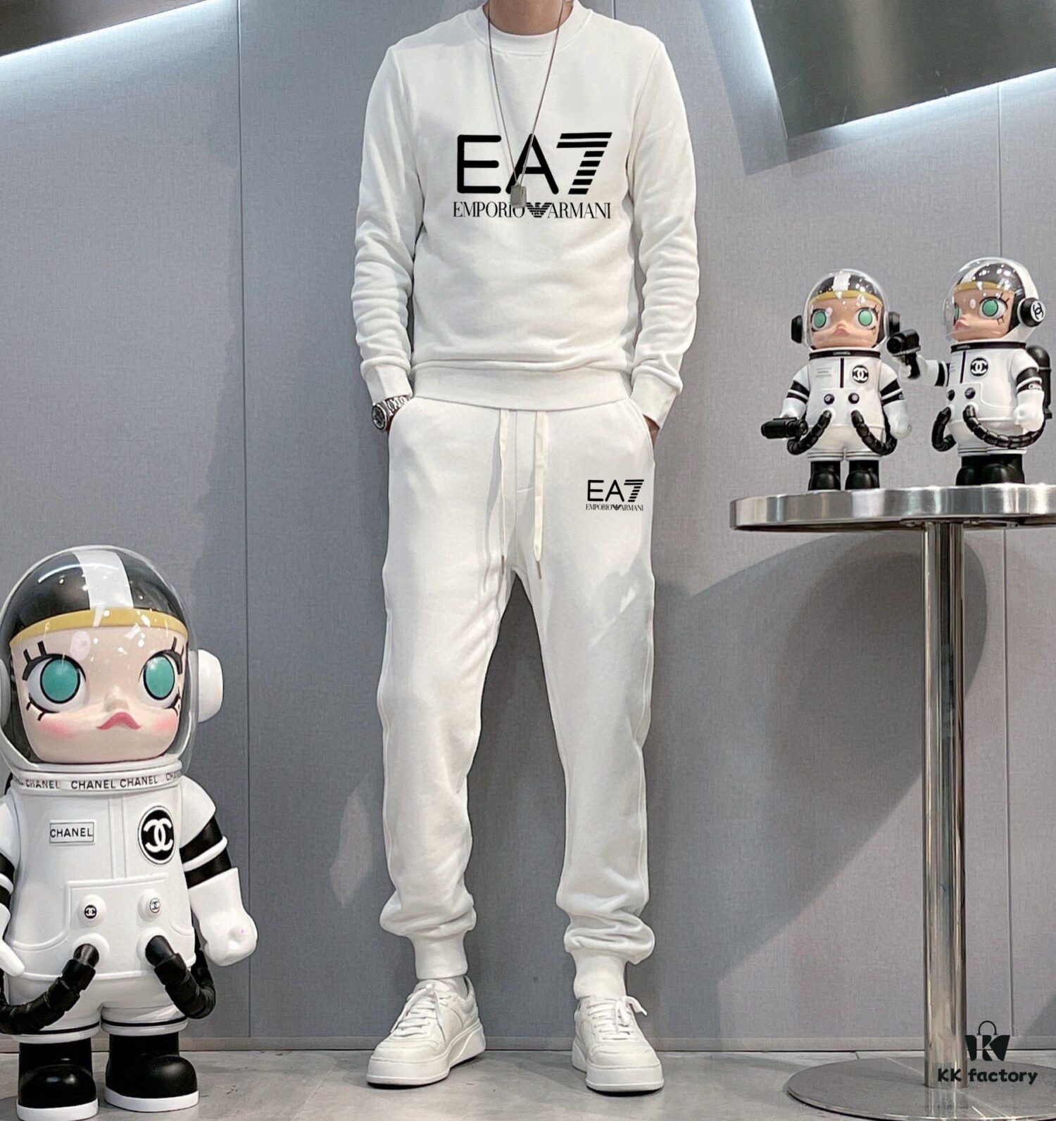 ARMANI (Blessing for the Plus-Size) New 2025 Bestselling Sweatshirt Set – Official Website Original Version, Premium Natural Roman Cotton, Elegant and Comfortable Full-Zip Hoodie Set