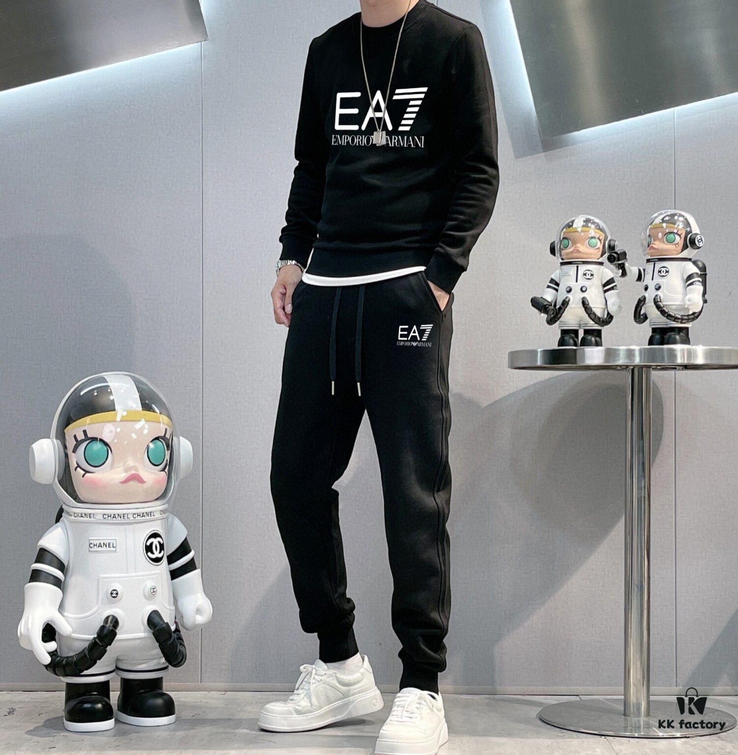 ARMANI (Blessing for the Plus-Size) New 2025 Bestselling Sweatshirt Set – Official Website Original Version, Premium Natural Roman Cotton, Elegant and Comfortable Full-Zip Hoodie Set