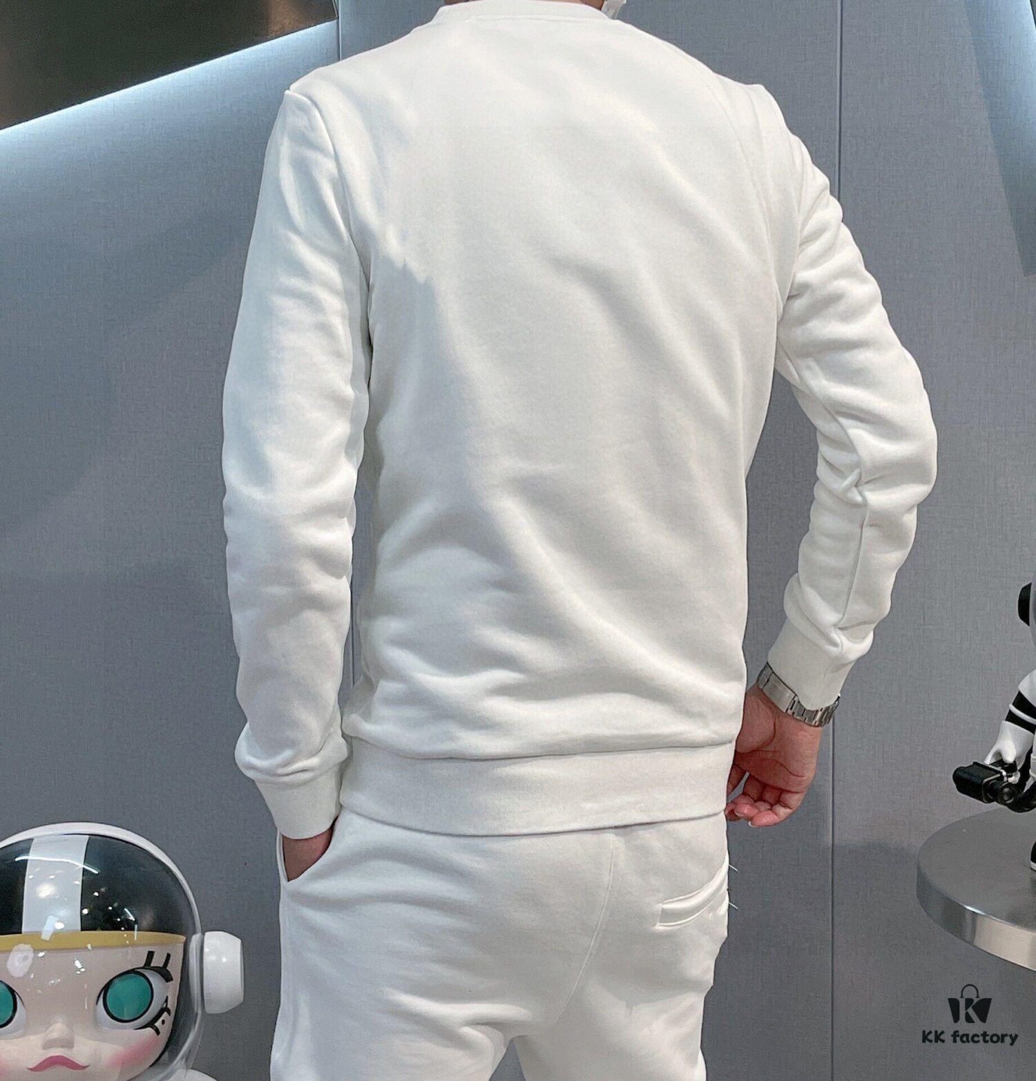 ARMANI (Blessing for the Plus-Size) New 2025 Bestselling Sweatshirt Set – Official Website Original Version, Premium Natural Roman Cotton, Elegant and Comfortable Full-Zip Hoodie Set