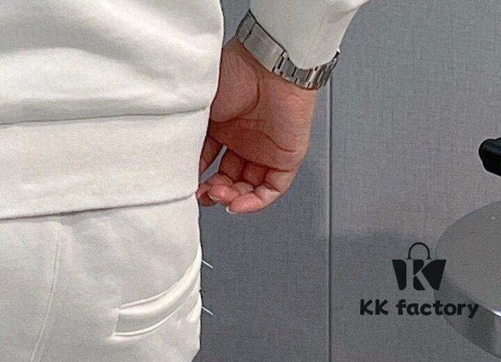 ARMANI (Blessing for the Plus-Size) New 2025 Bestselling Sweatshirt Set – Official Website Original Version, Premium Natural Roman Cotton, Elegant and Comfortable Full-Zip Hoodie Set