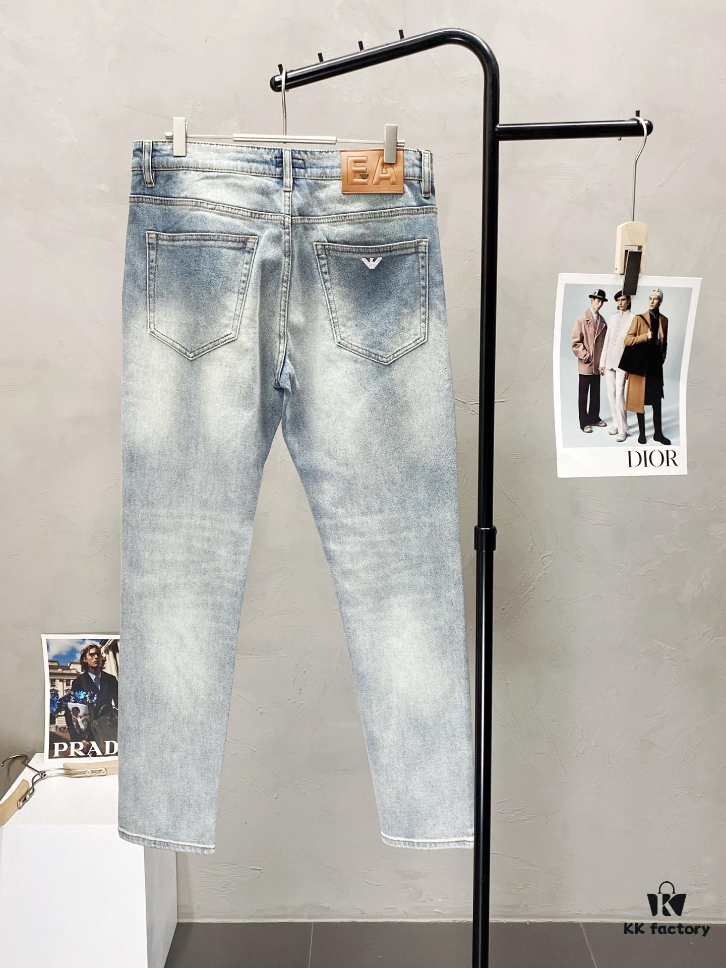 ARMANI Men's Premium Casual Jeans, Exclusive New Arrival, High-End Version, Breathable Comfortable Fabric, Soft and Smooth Texture, Modern Relaxed Fit Design