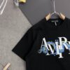 AMIRI Armani 25SS Summer New Round Neck Short Sleeve T-Shirt! 270g Heavyweight High-End Pure Cotton Fabric with Perfect Texture and Feel! Slim Fit Design, Clean and Sharp! Stylish and Attractive! Exquisitely Stitched with Excellent Silhouette! Superior Breathability! Easily Worn by All Age Groups – a Must-Have Item in Every Man's Wardrobe.
